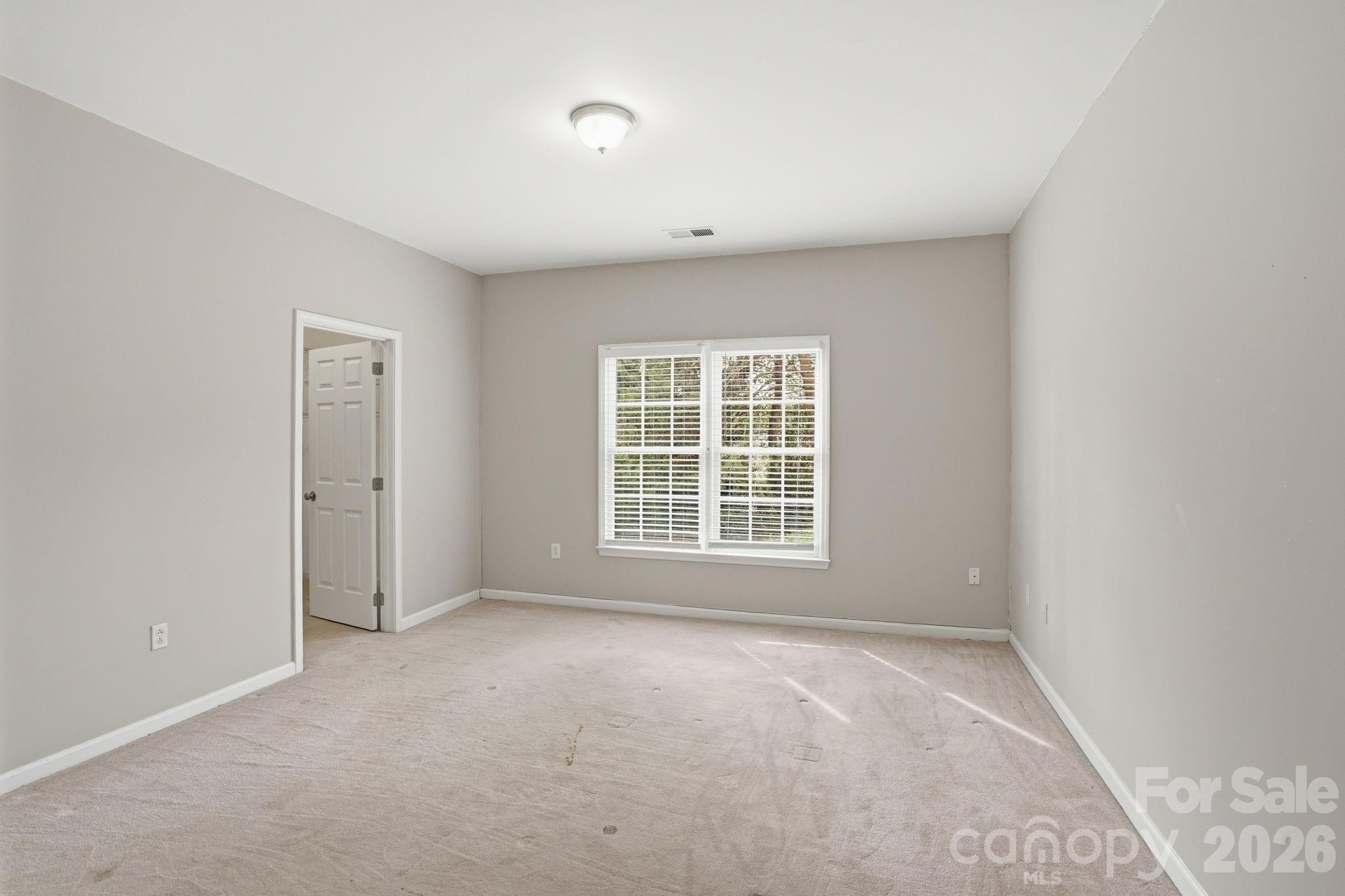 15733 Berryfield Street Property Photo 11