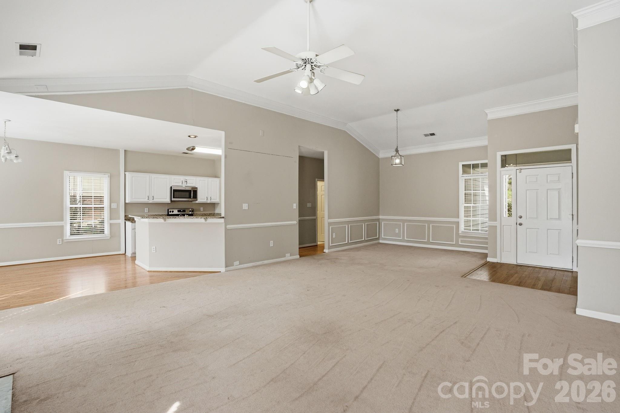 15733 Berryfield Street Property Photo 17