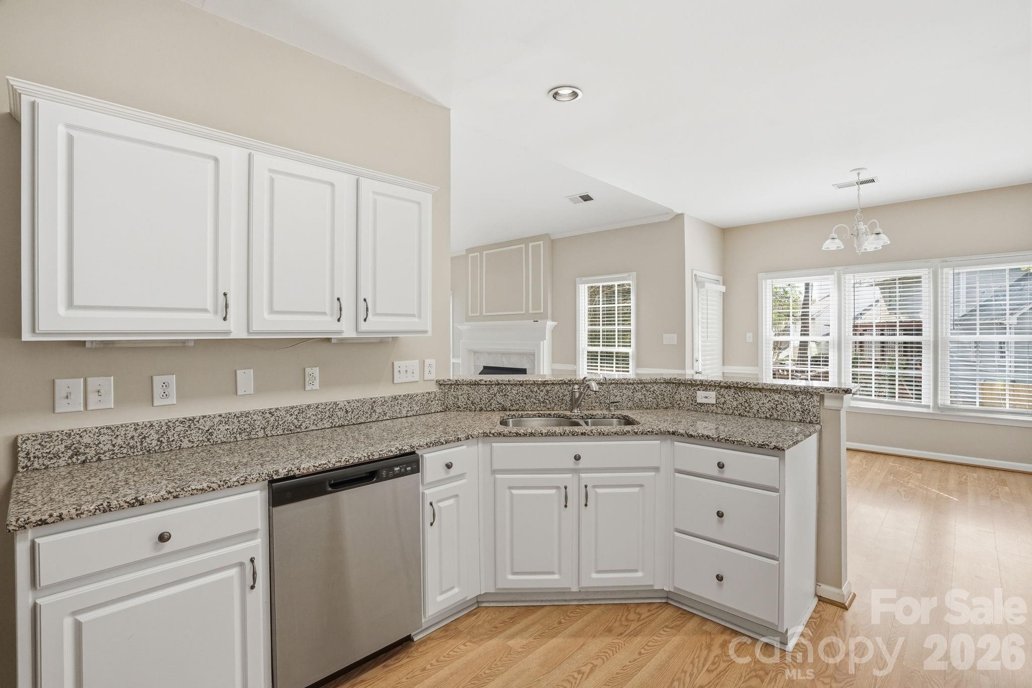 15733 Berryfield Street Property Photo 21
