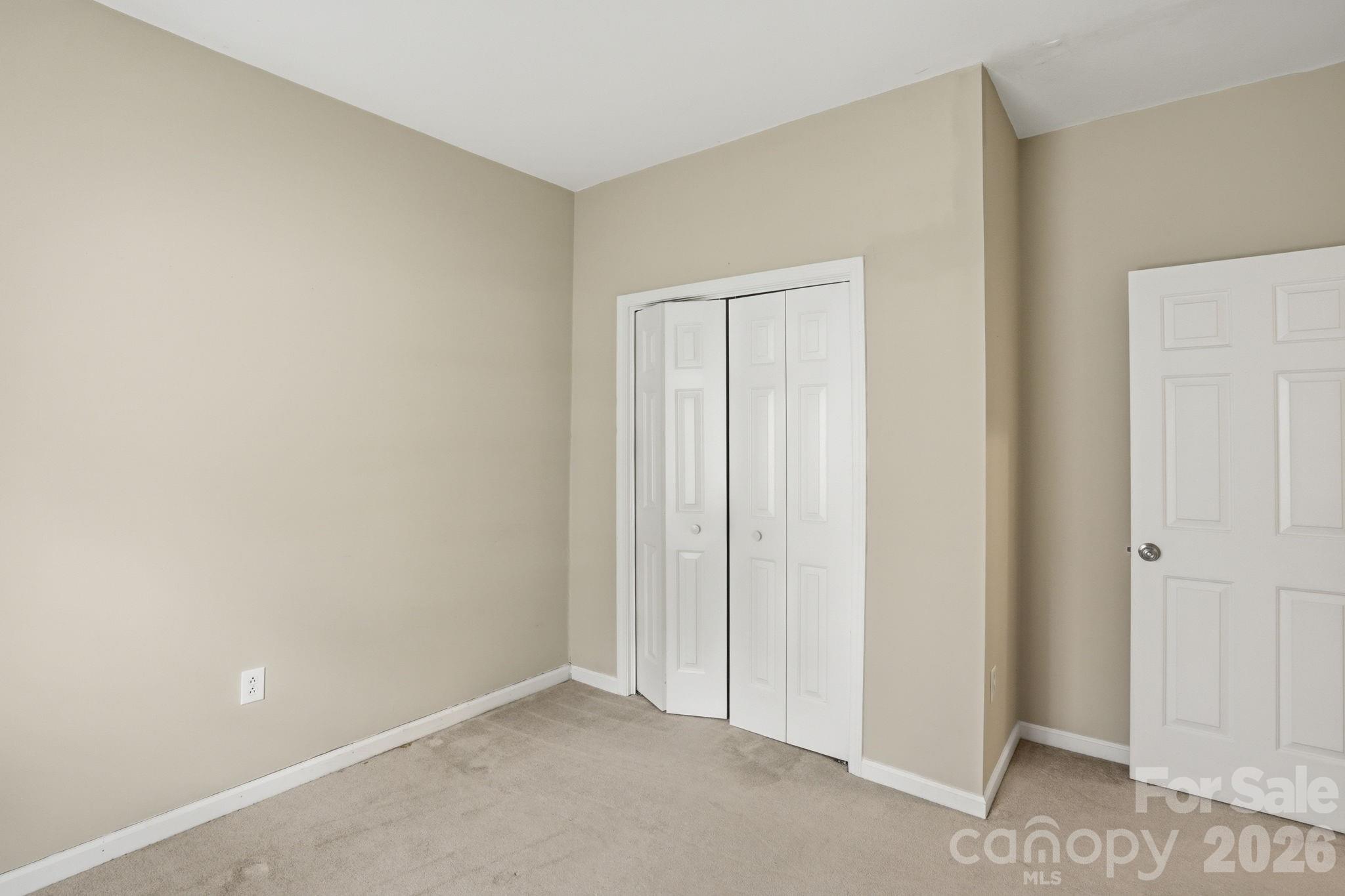 15733 Berryfield Street Property Photo 29