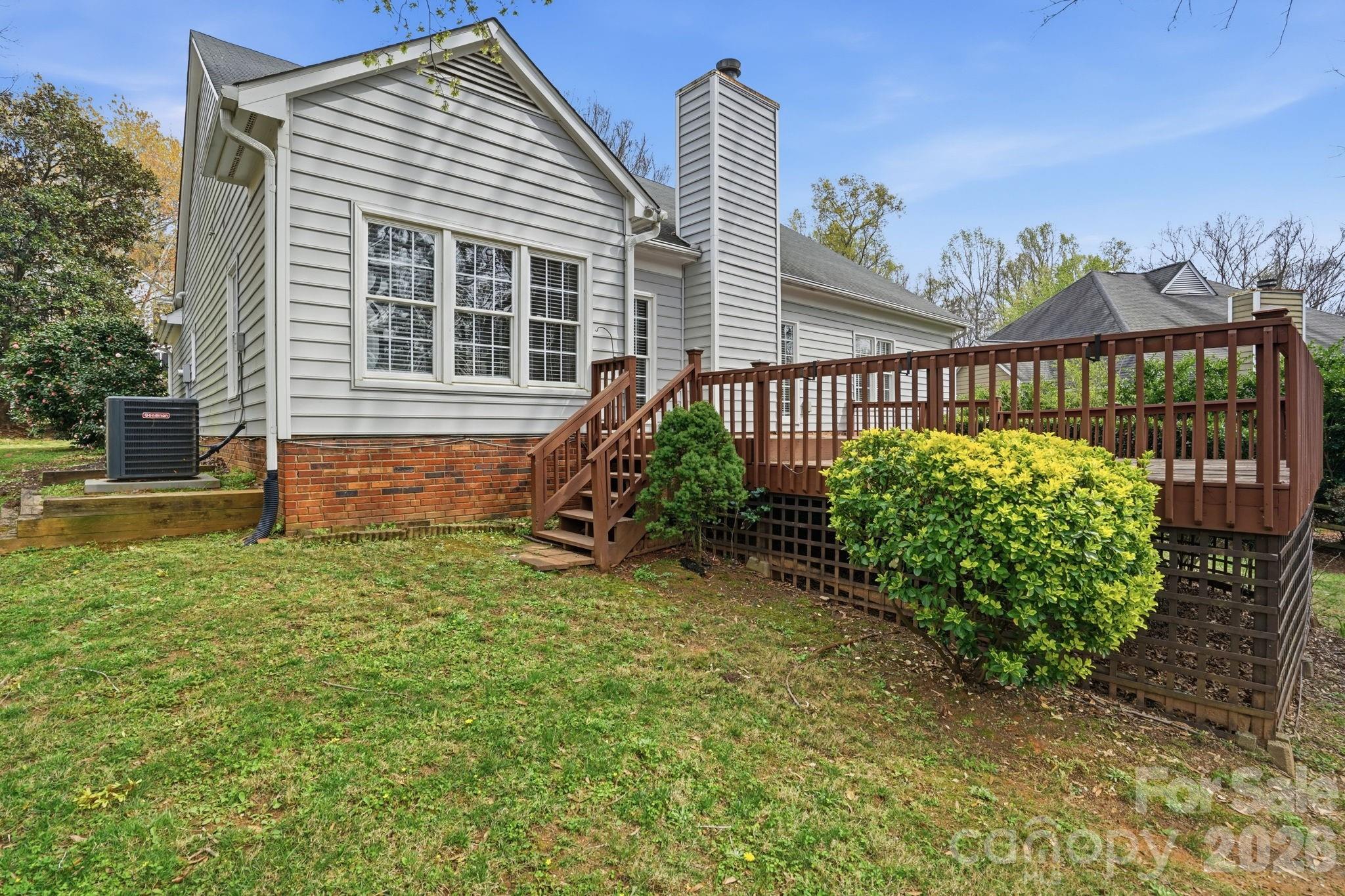 15733 Berryfield Street Property Photo 43