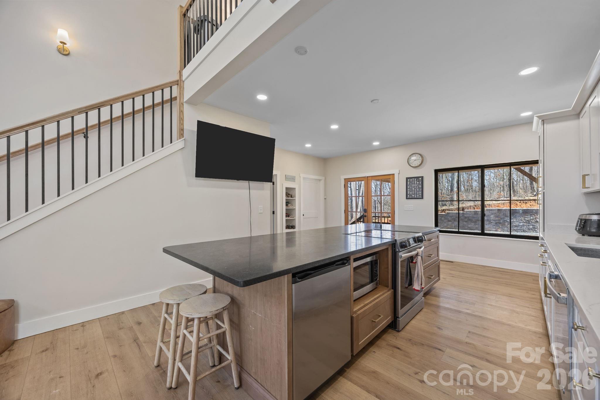 215 Ridgeway Road Property Photo 12