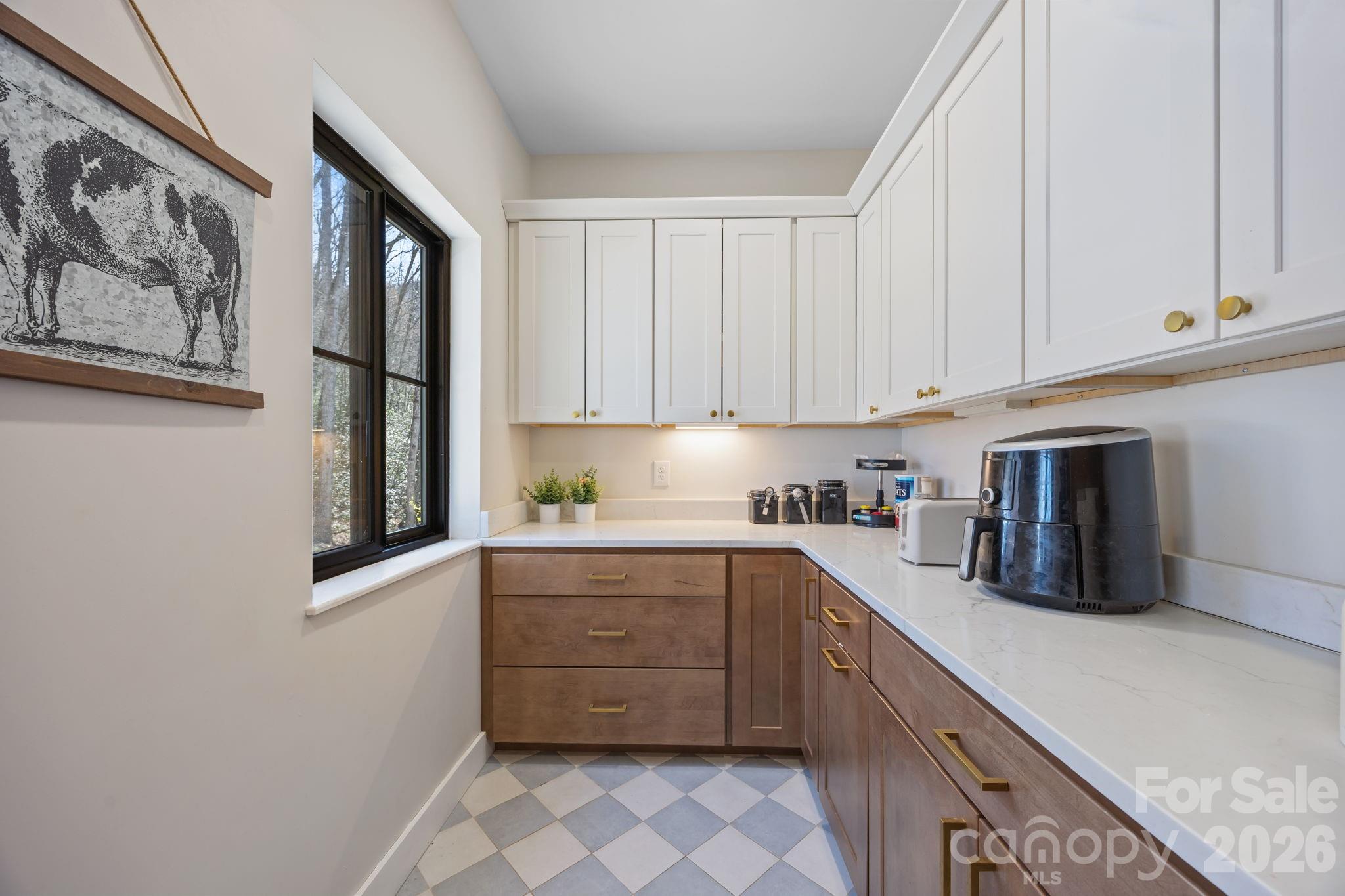 215 Ridgeway Road Property Photo 14