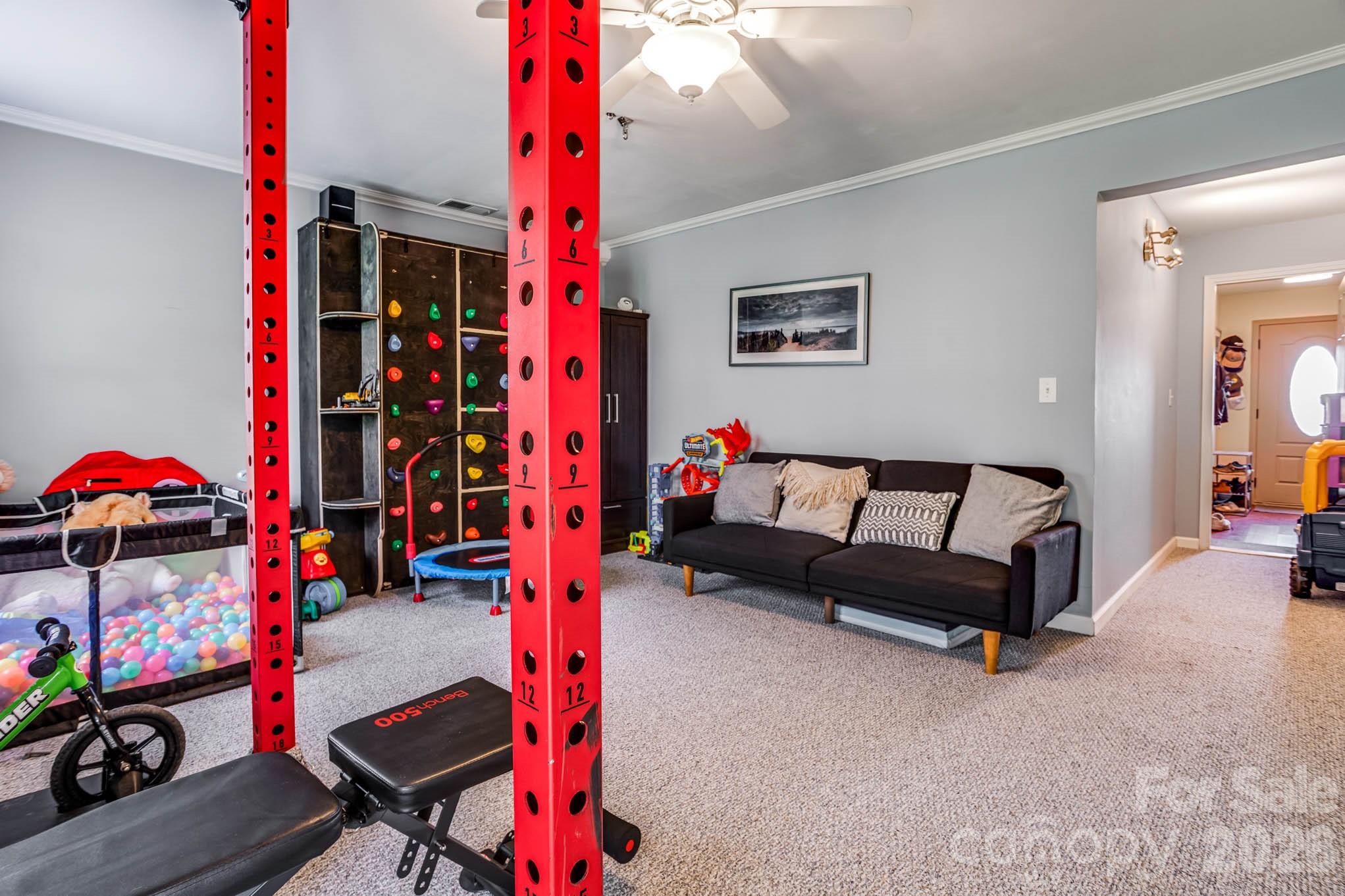 128 Rock Ridge Lane Property Photo 4