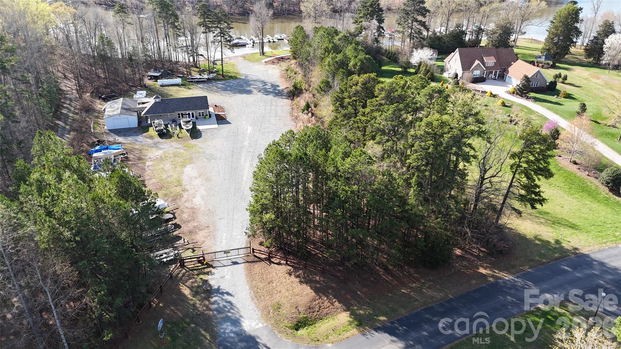 162 Houstons Hideaway None Property Photo 9