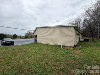 2504 Newton Drive Property Photo 21