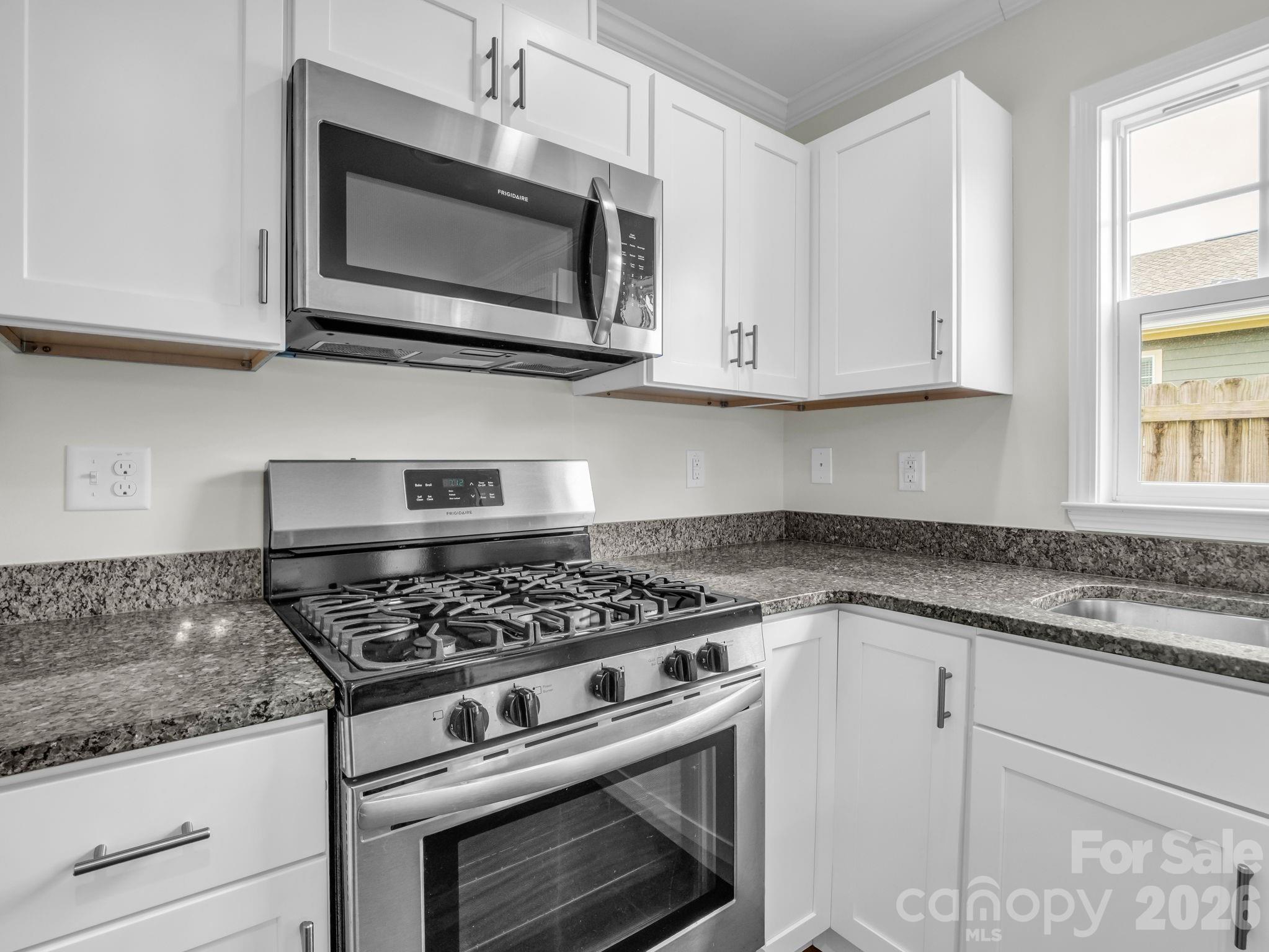 1106 Lynwood Forest Road Property Photo 17