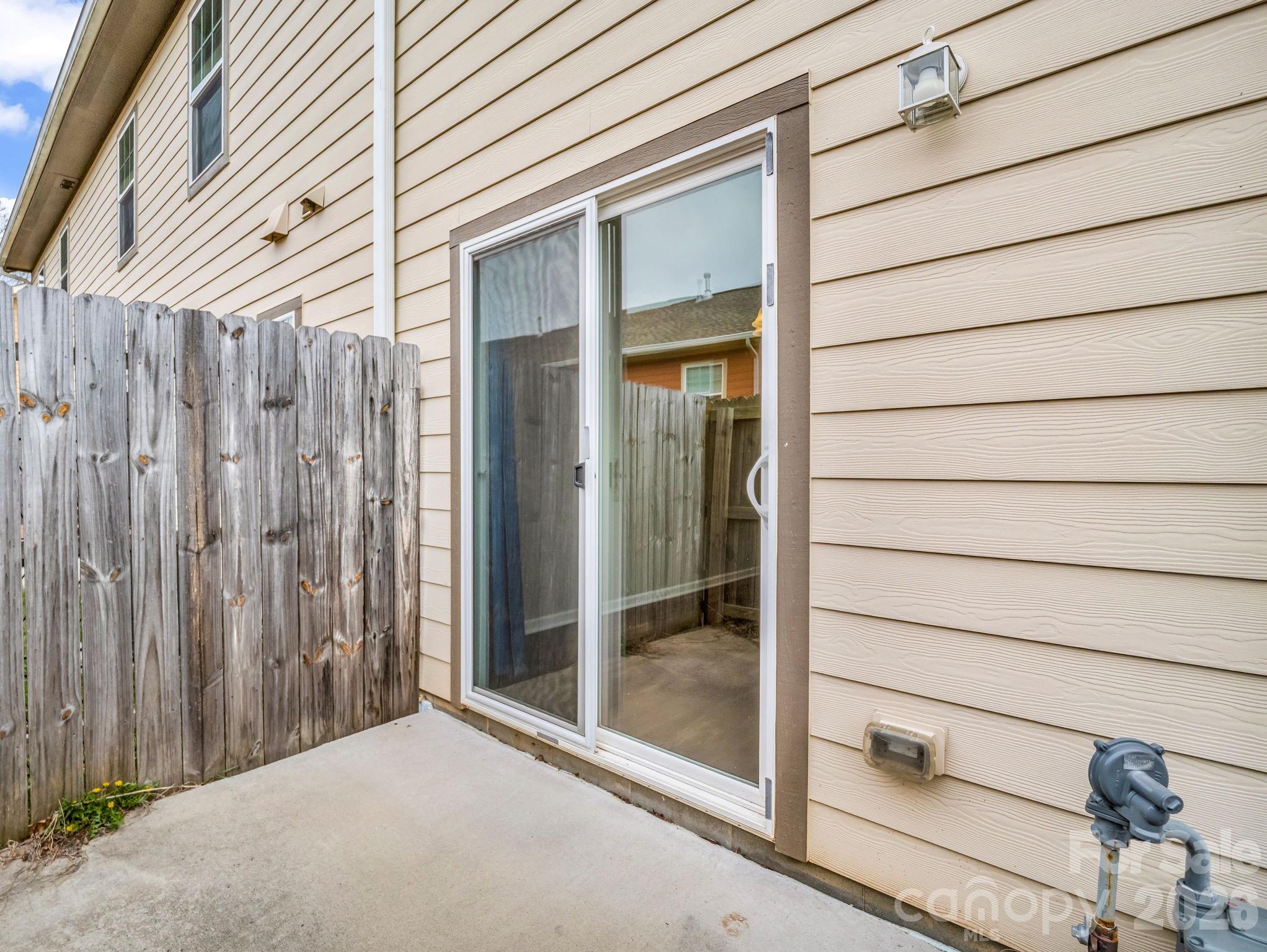 1106 Lynwood Forest Road Property Photo 22