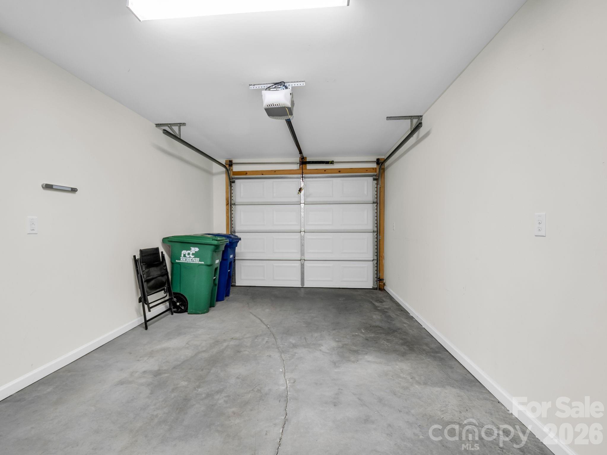 1106 Lynwood Forest Road Property Photo 33