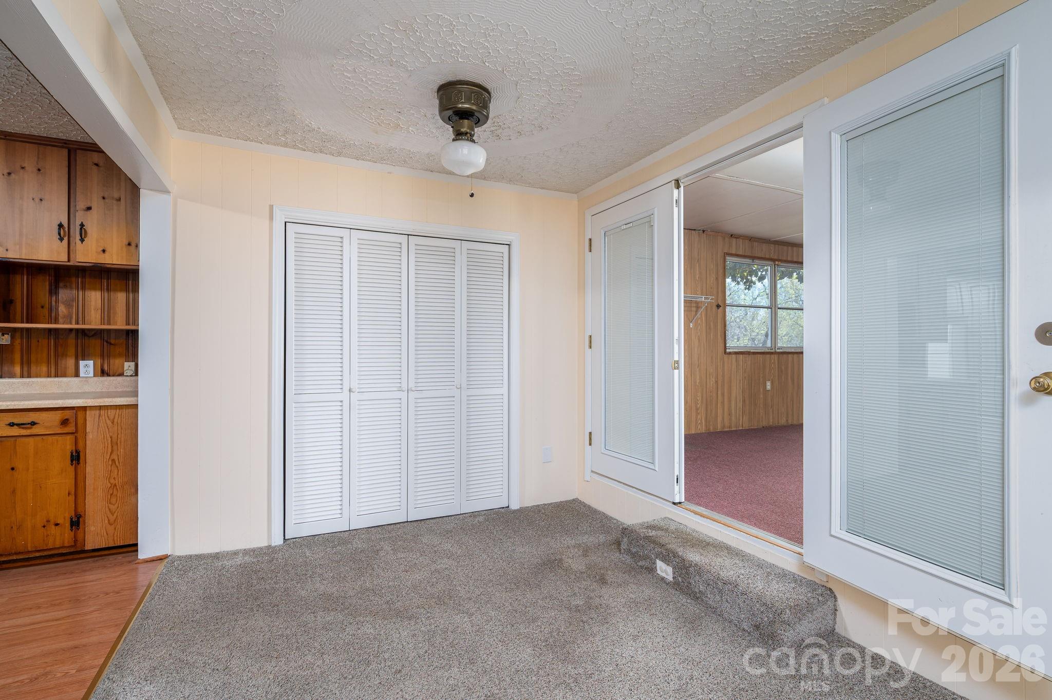 608 N State Street Property Photo 10