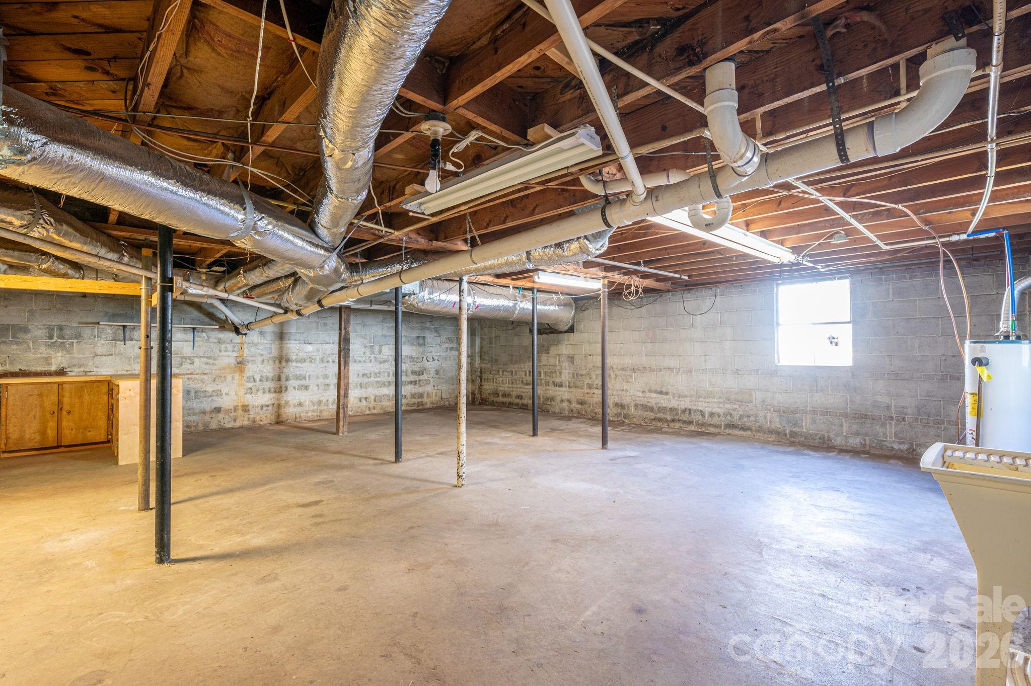 608 N State Street Property Photo 31
