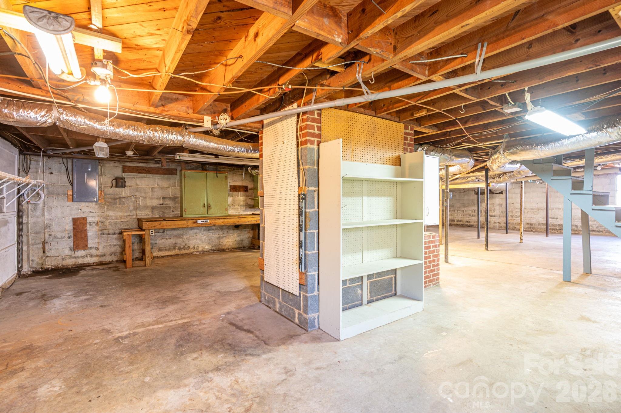 608 N State Street Property Photo 33