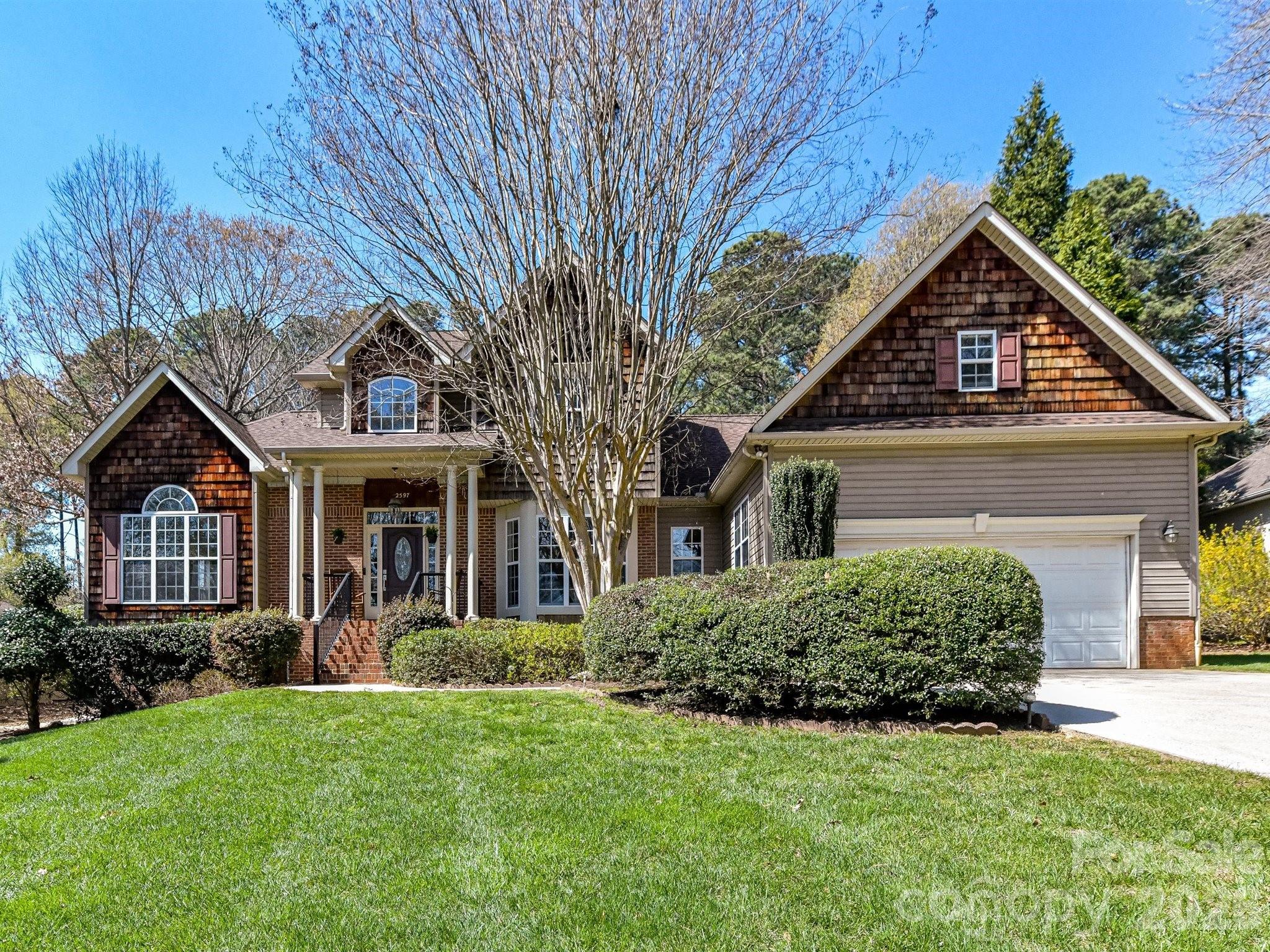 2597 Penngate Drive Property Photo 1