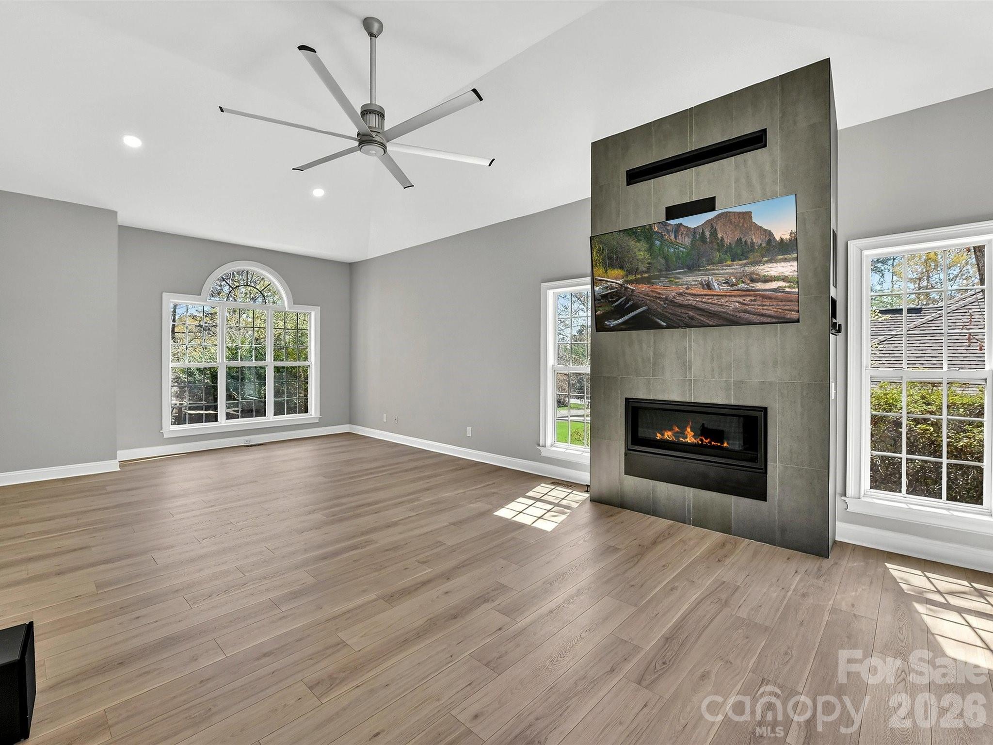 2597 Penngate Drive Property Photo 8