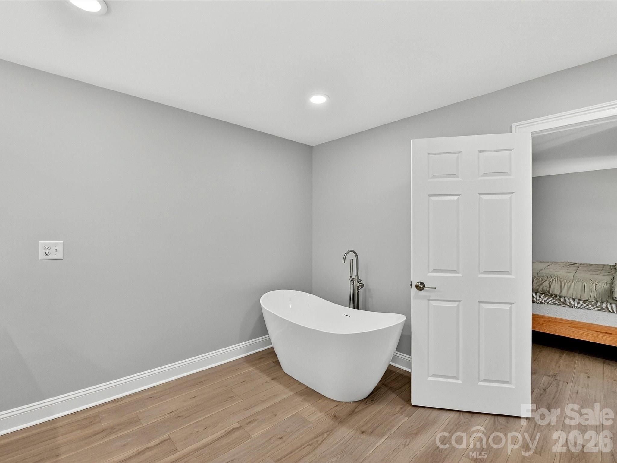 2597 Penngate Drive Property Photo 20