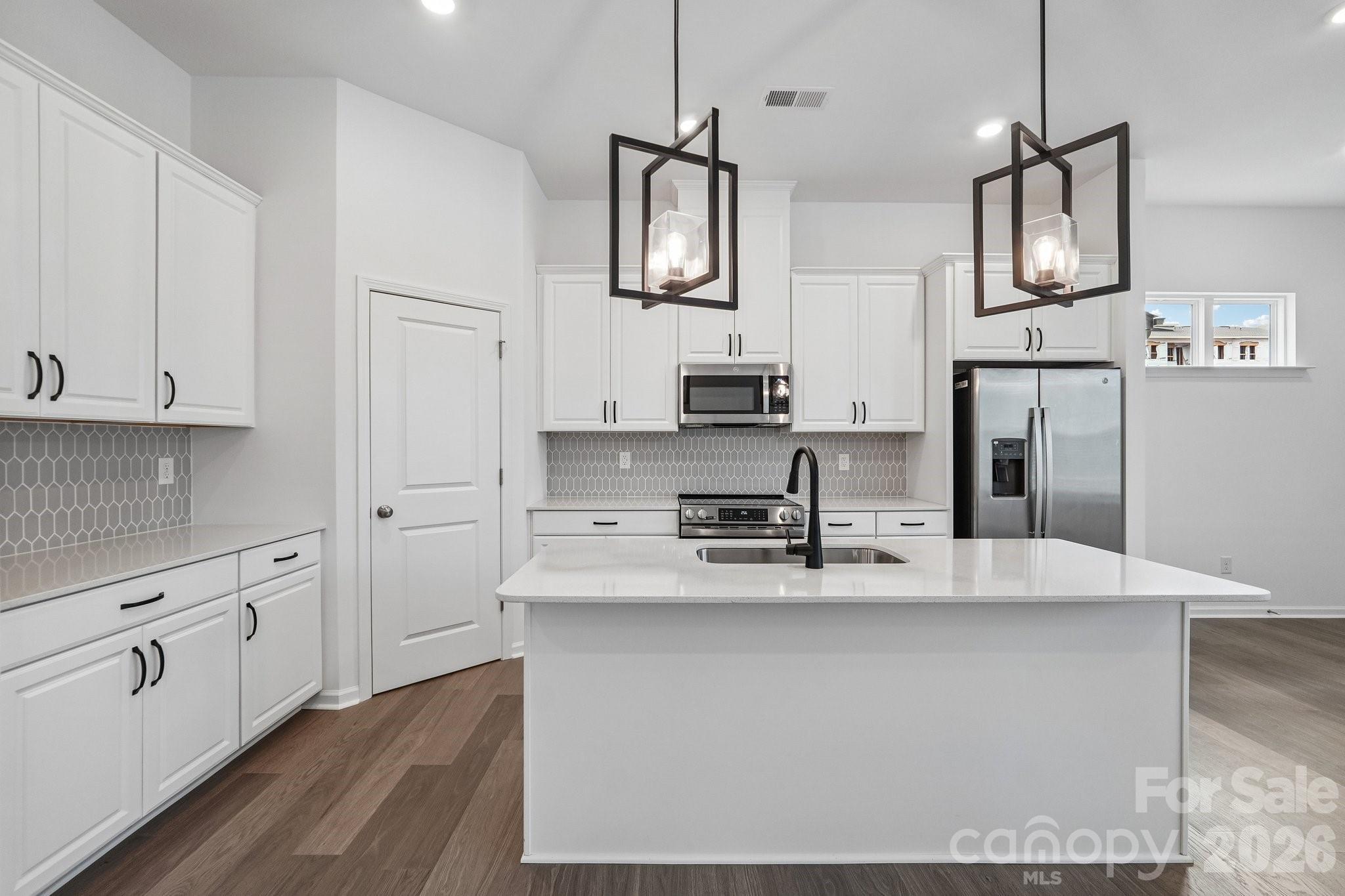 5549 Wolfpack Alley Property Photo 2
