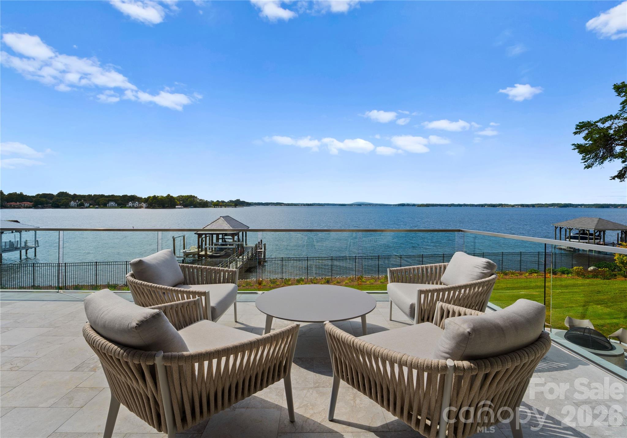 19125 Peninsula Point Drive Property Photo 7