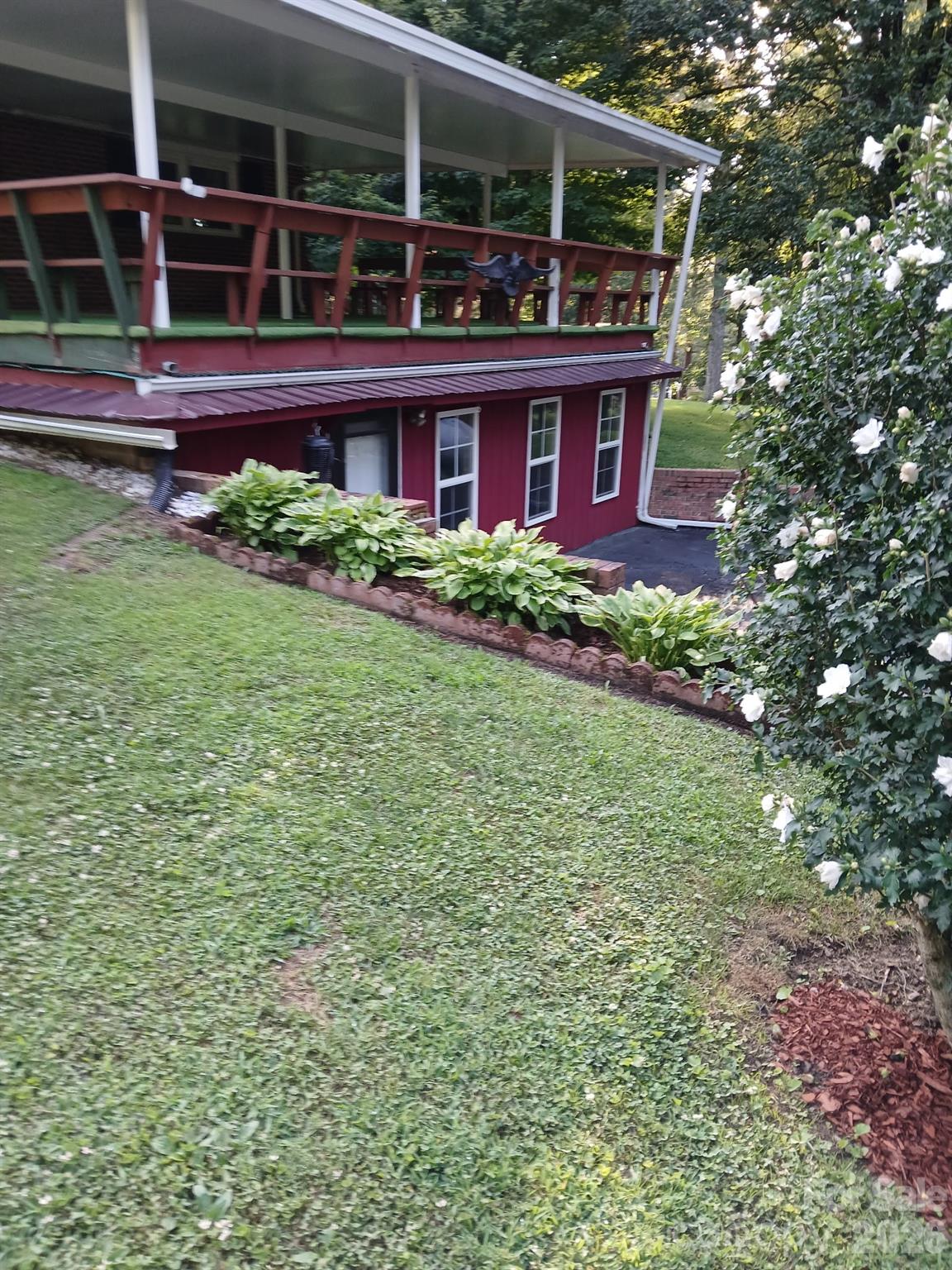 44 Tuttle Road Property Photo 7