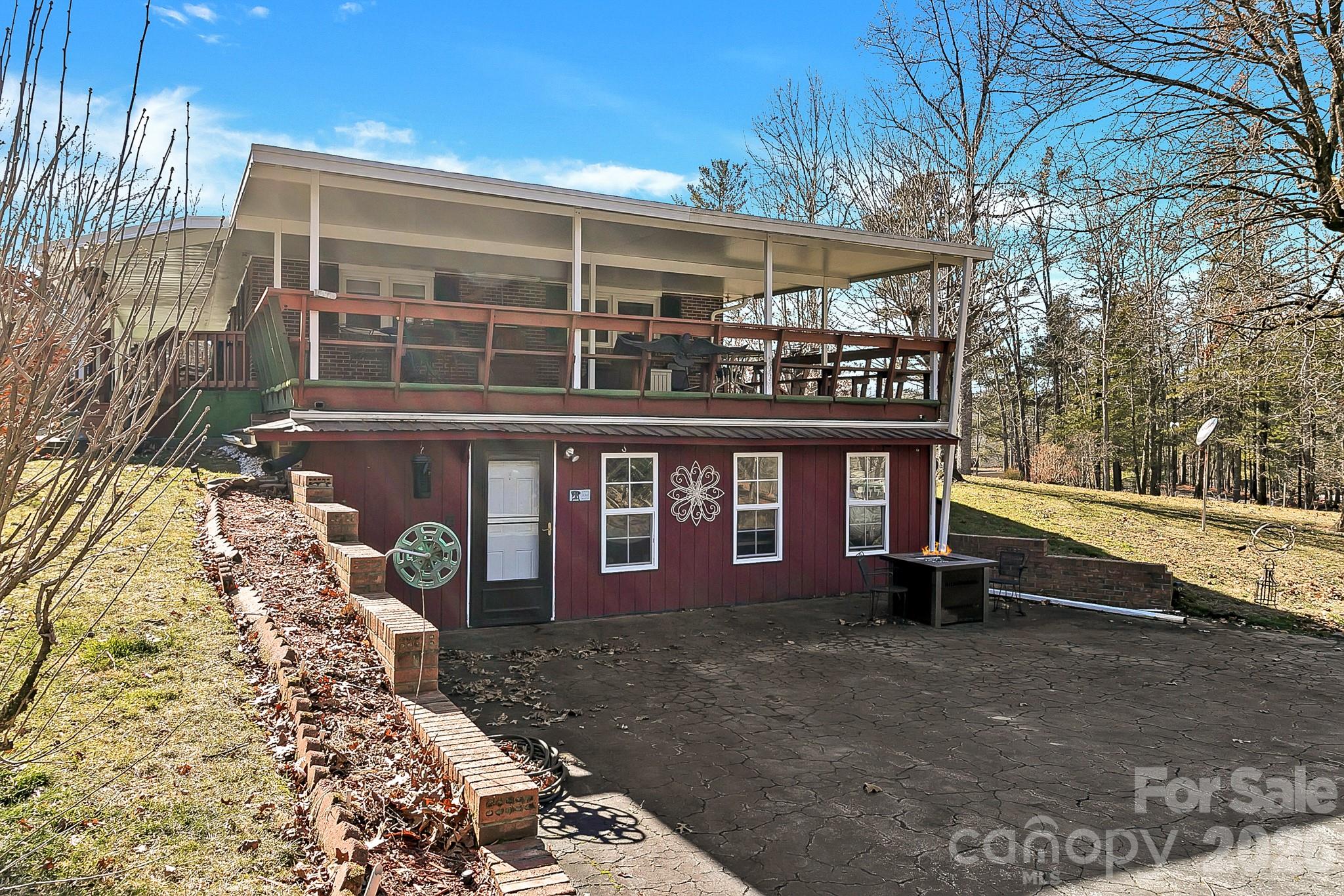 44 Tuttle Road Property Photo 12