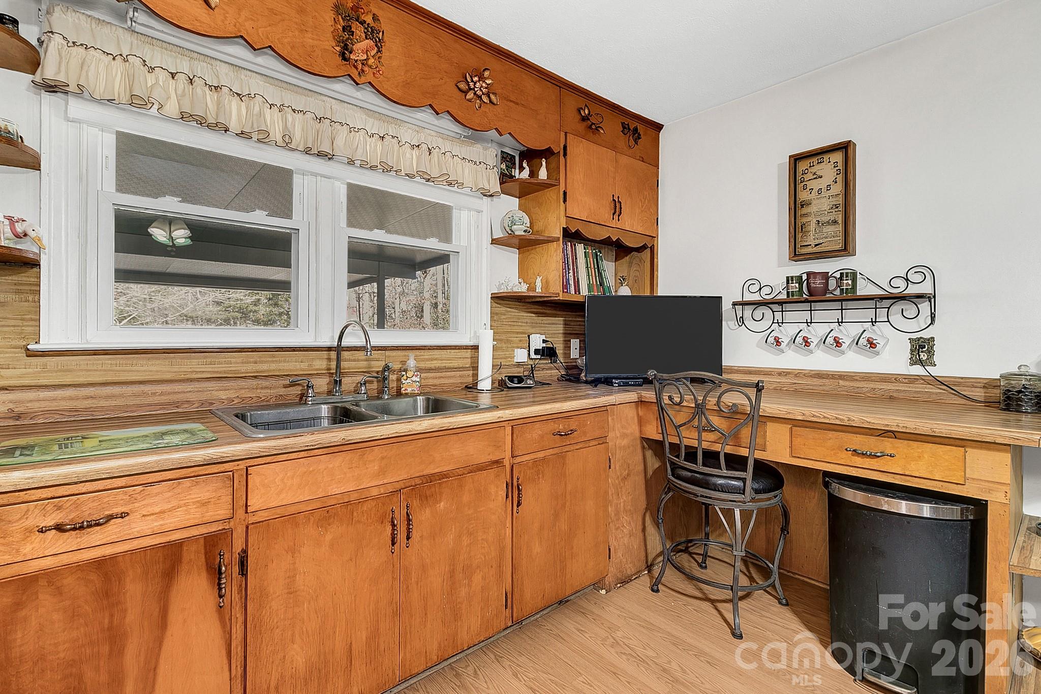 44 Tuttle Road Property Photo 22