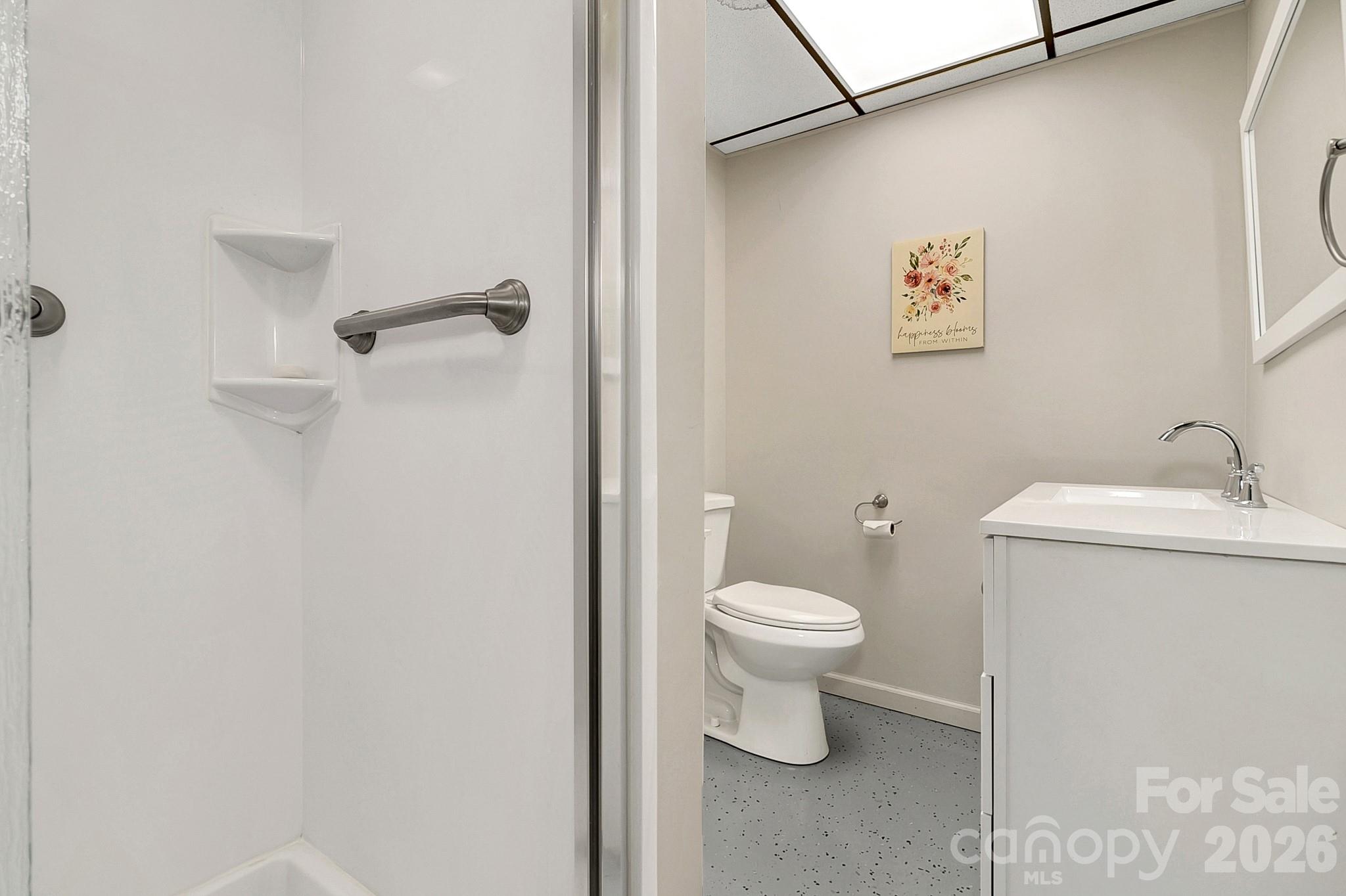 44 Tuttle Road Property Photo 35