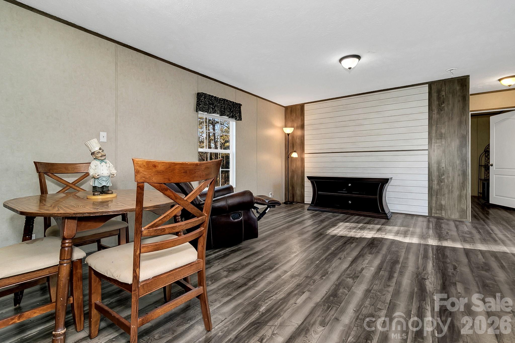 44 Tuttle Road Property Photo 45