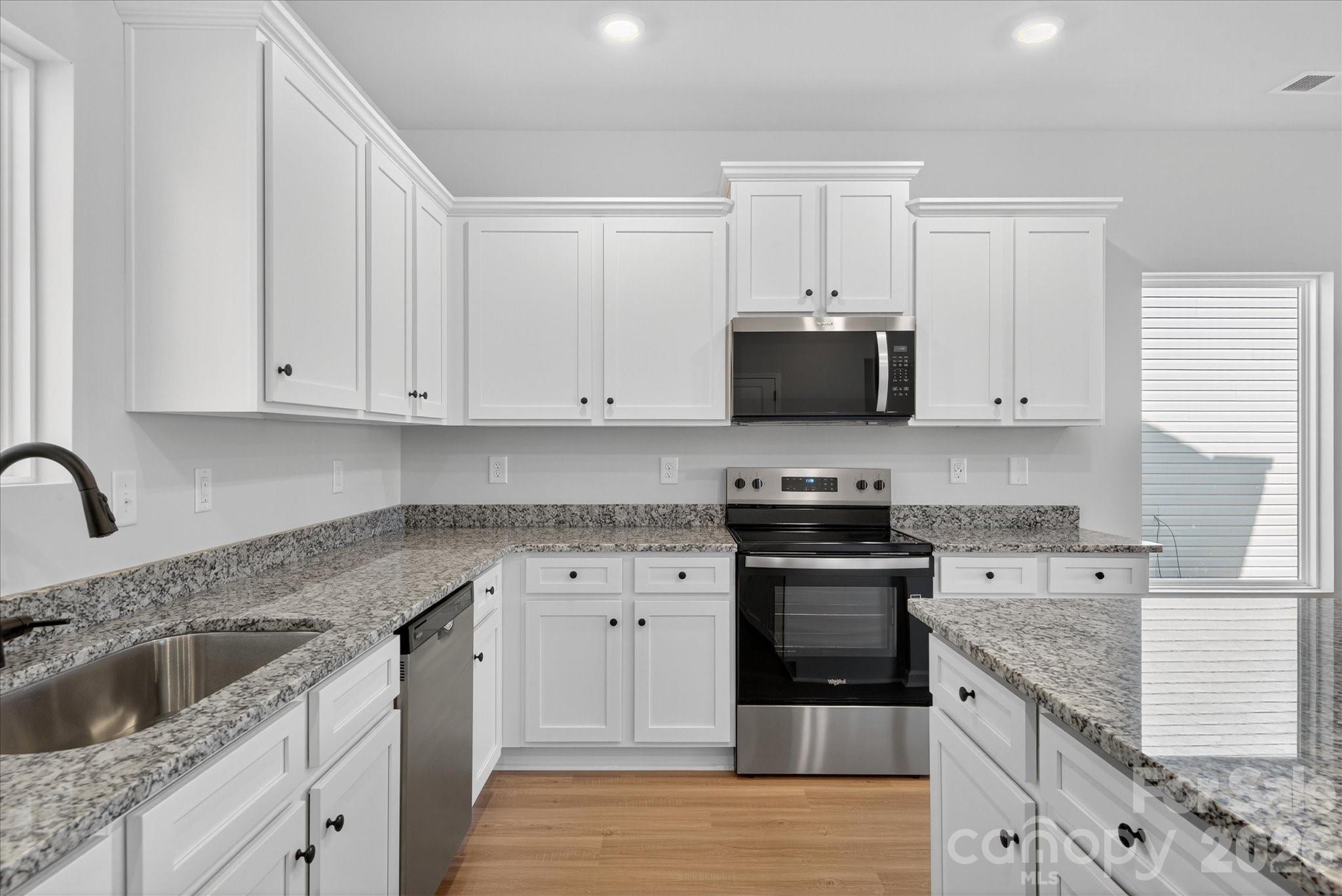 3611 Clover Valley Drive Property Photo 10