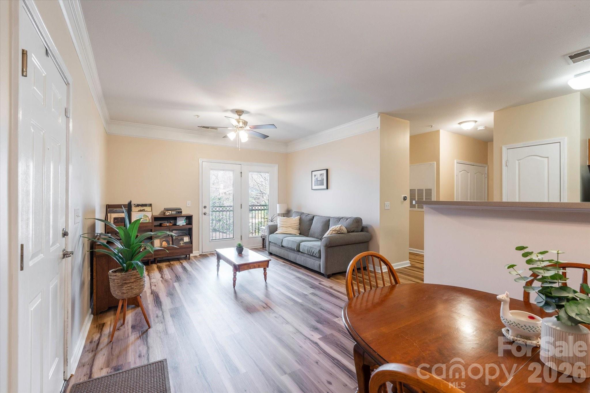 233 Appeldoorn Circle Property Photo 3
