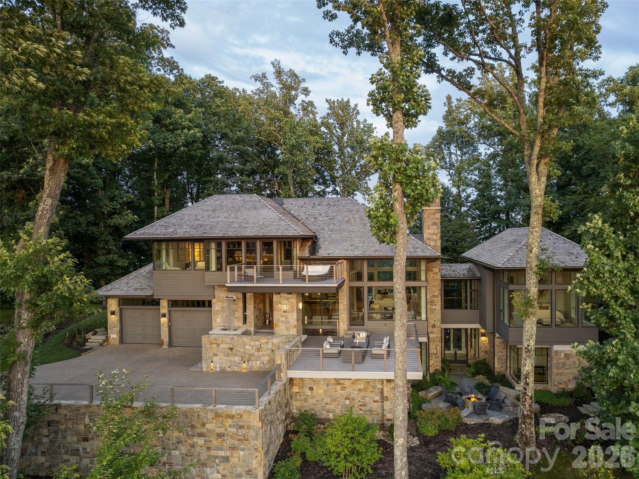 8 Deer Grass Court Property Photo 1