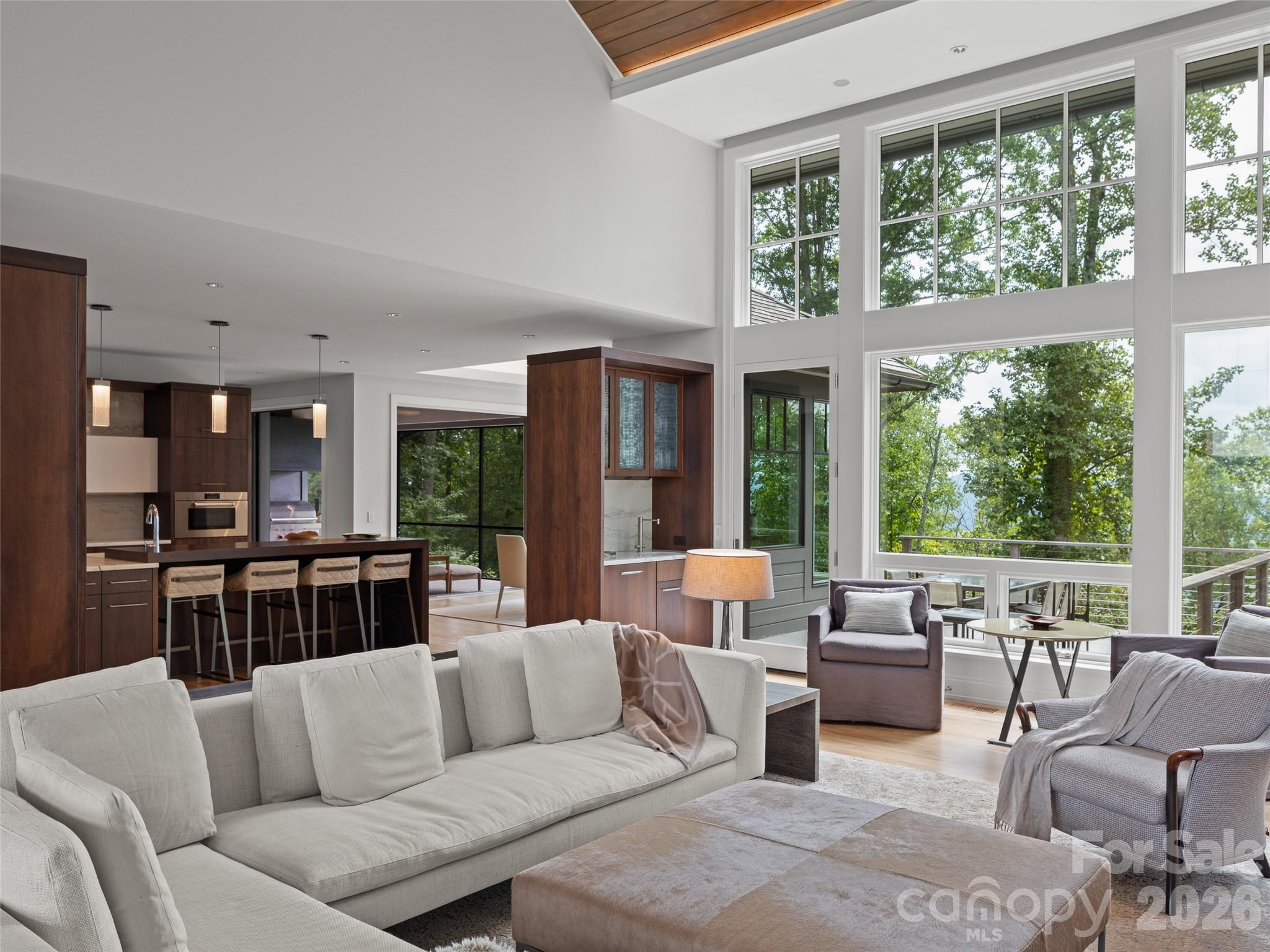 8 Deer Grass Court Property Photo 4
