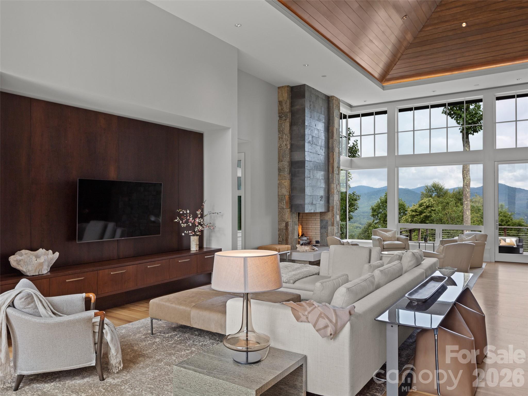 8 Deer Grass Court Property Photo 6