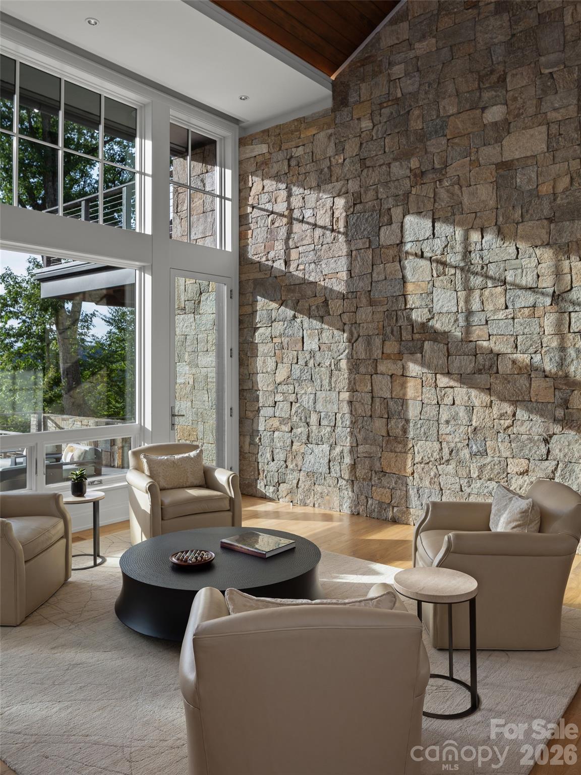 8 Deer Grass Court Property Photo 7