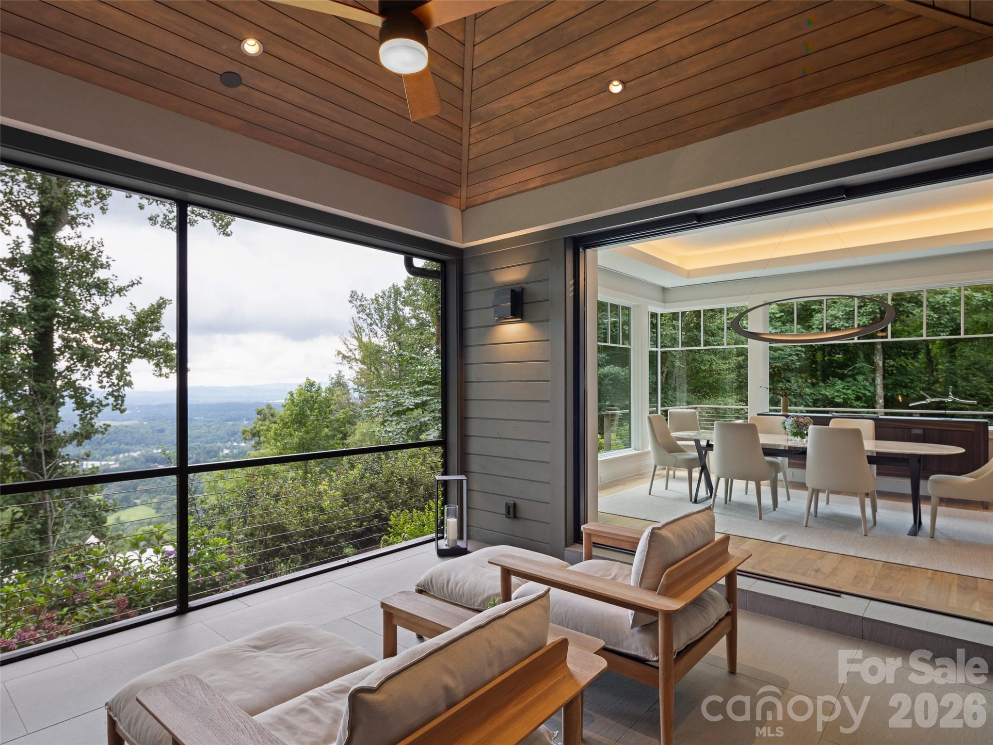 8 Deer Grass Court Property Photo 17