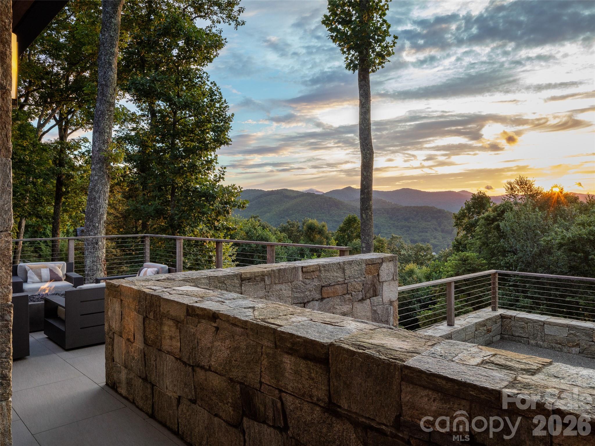 8 Deer Grass Court Property Photo 22