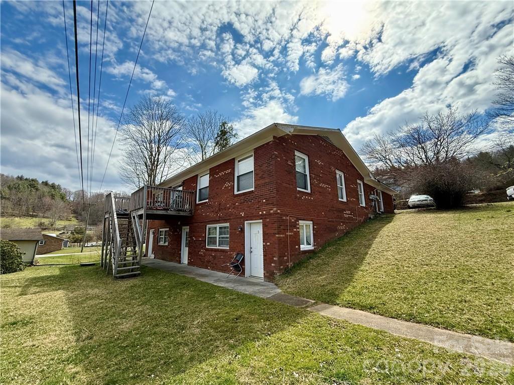 210 Howards Creek Road Property Photo 3