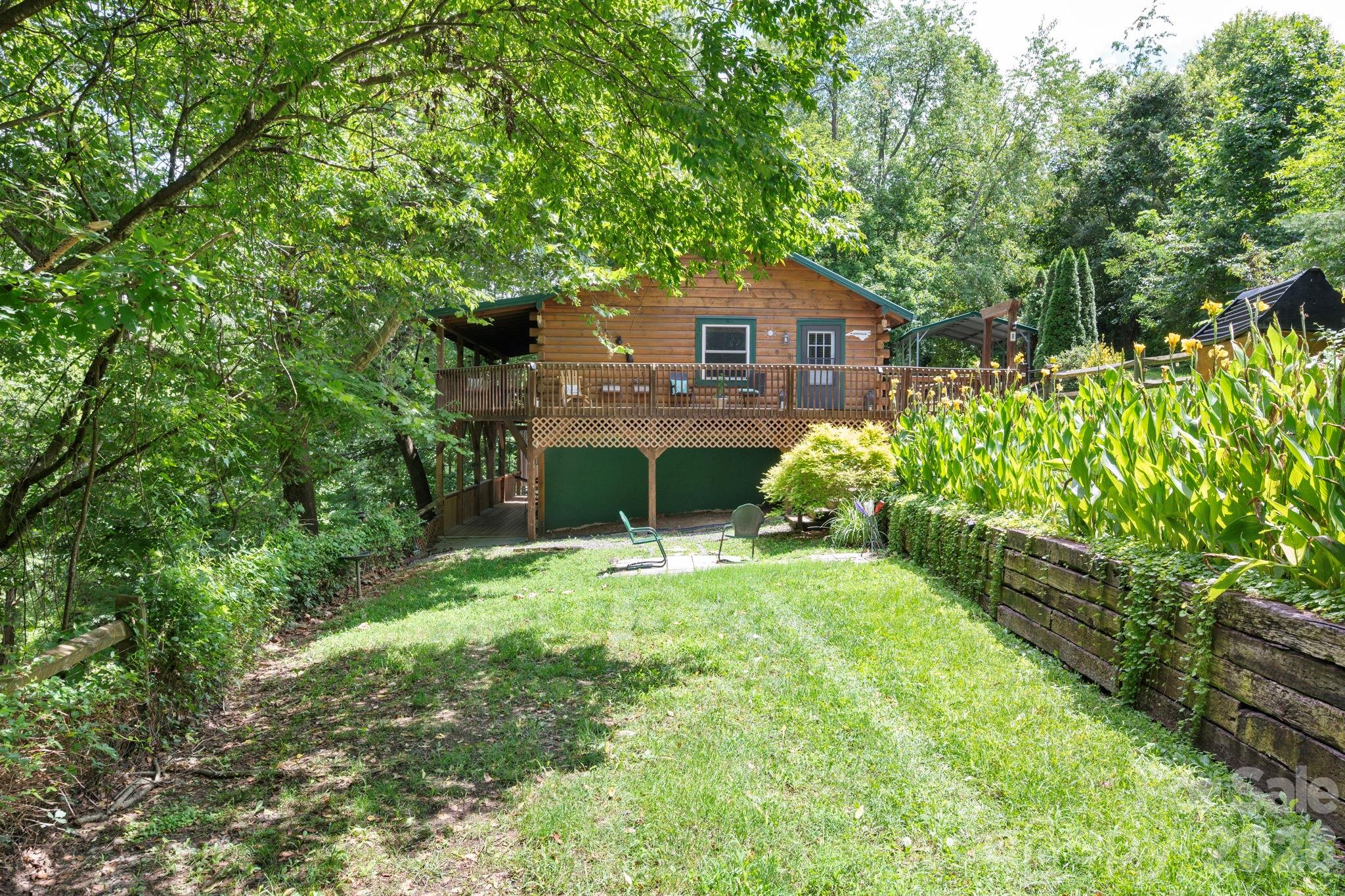 8 Blue Sky Drive Property Photo 2