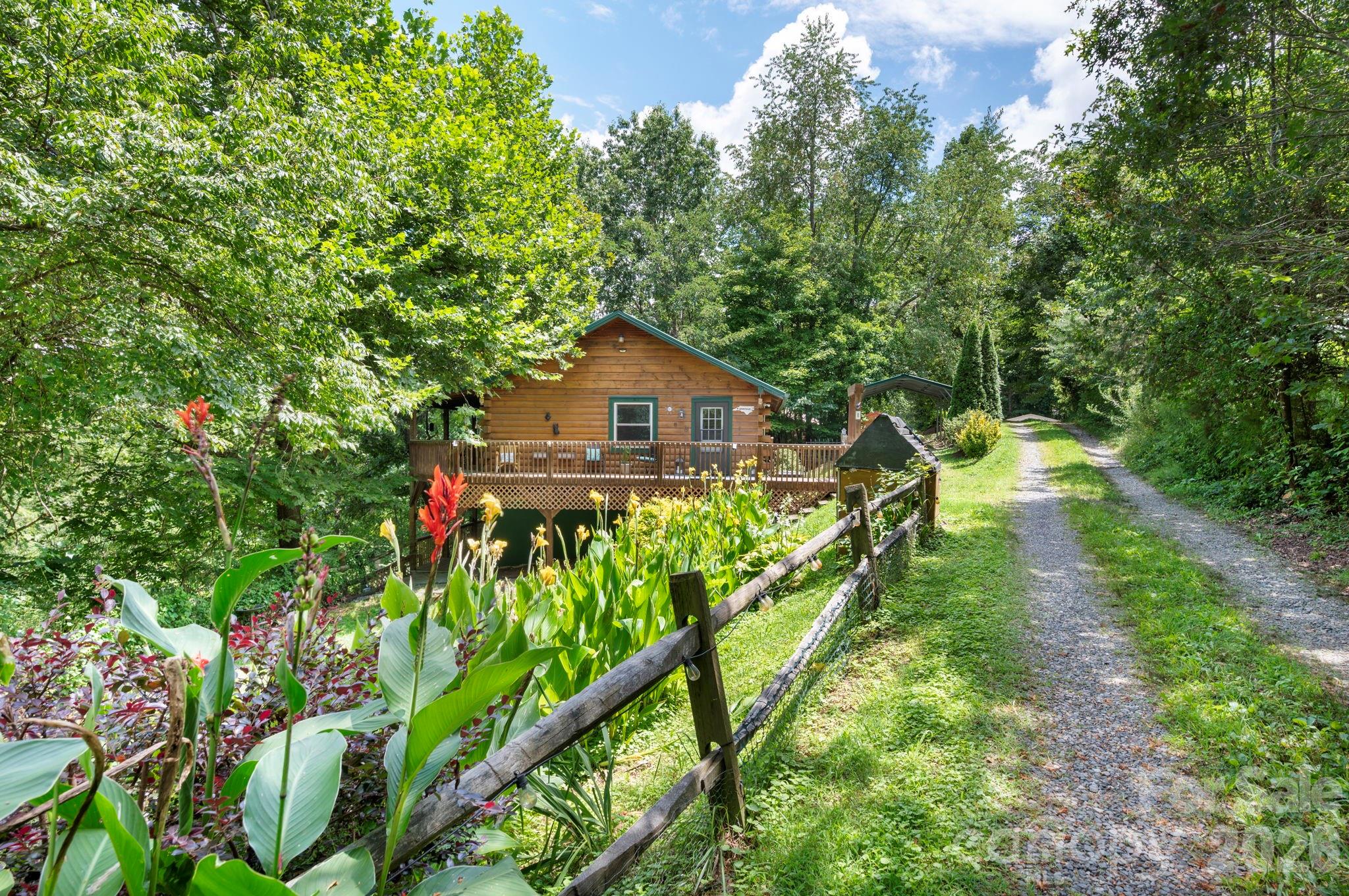 8 Blue Sky Drive Property Photo 3
