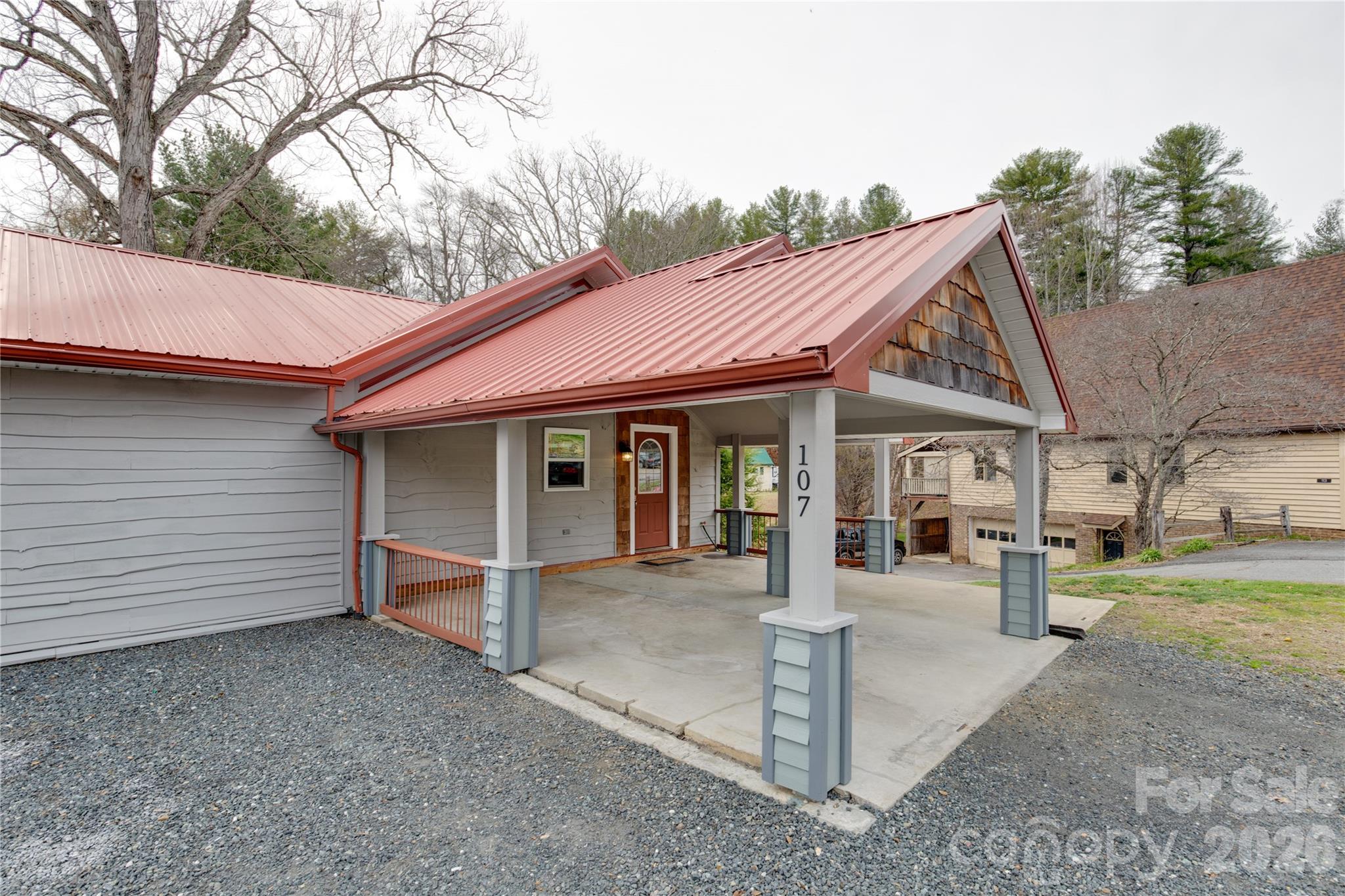 107 Shepard Way Property Photo 2