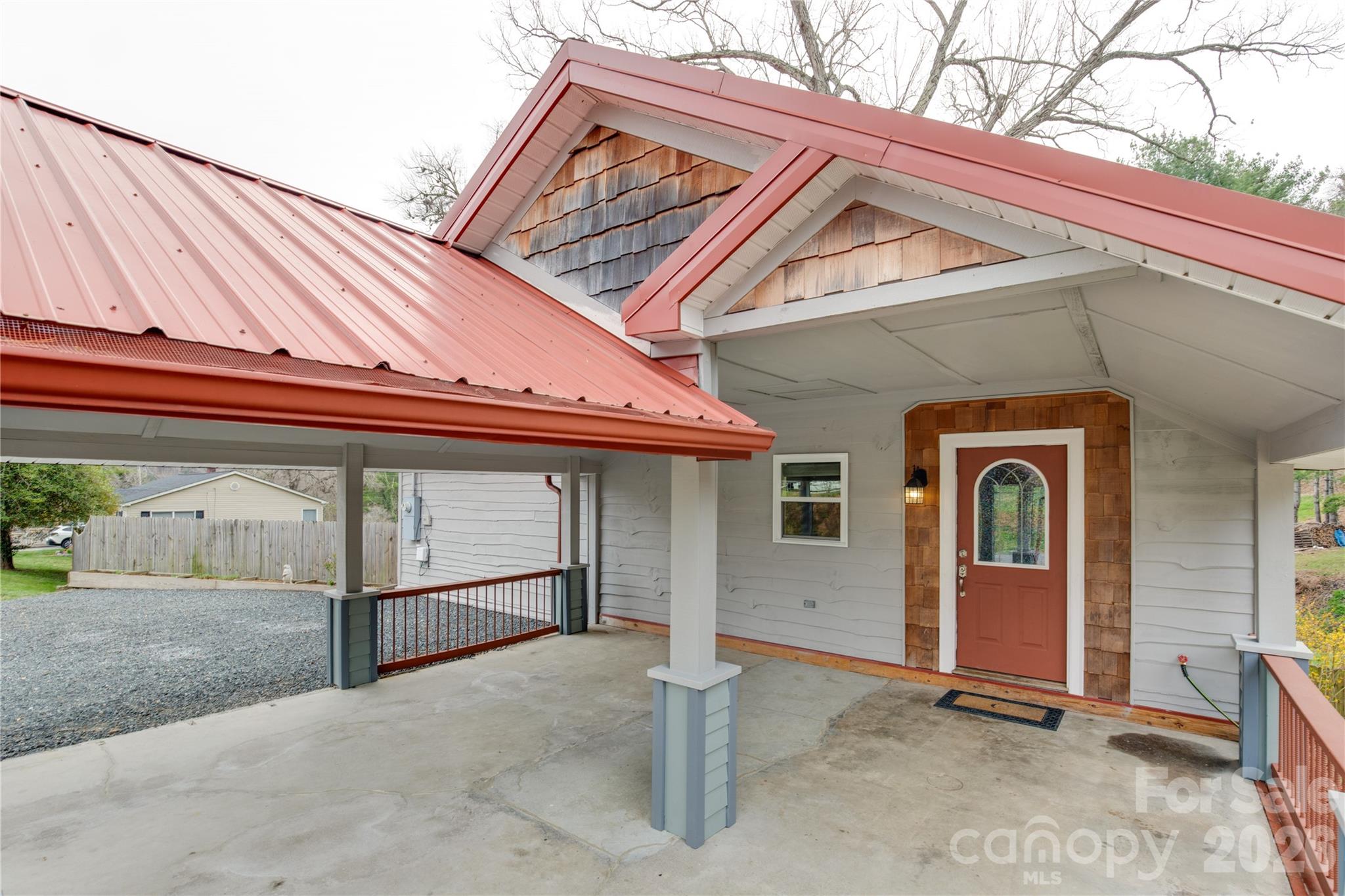 107 Shepard Way Property Photo 3