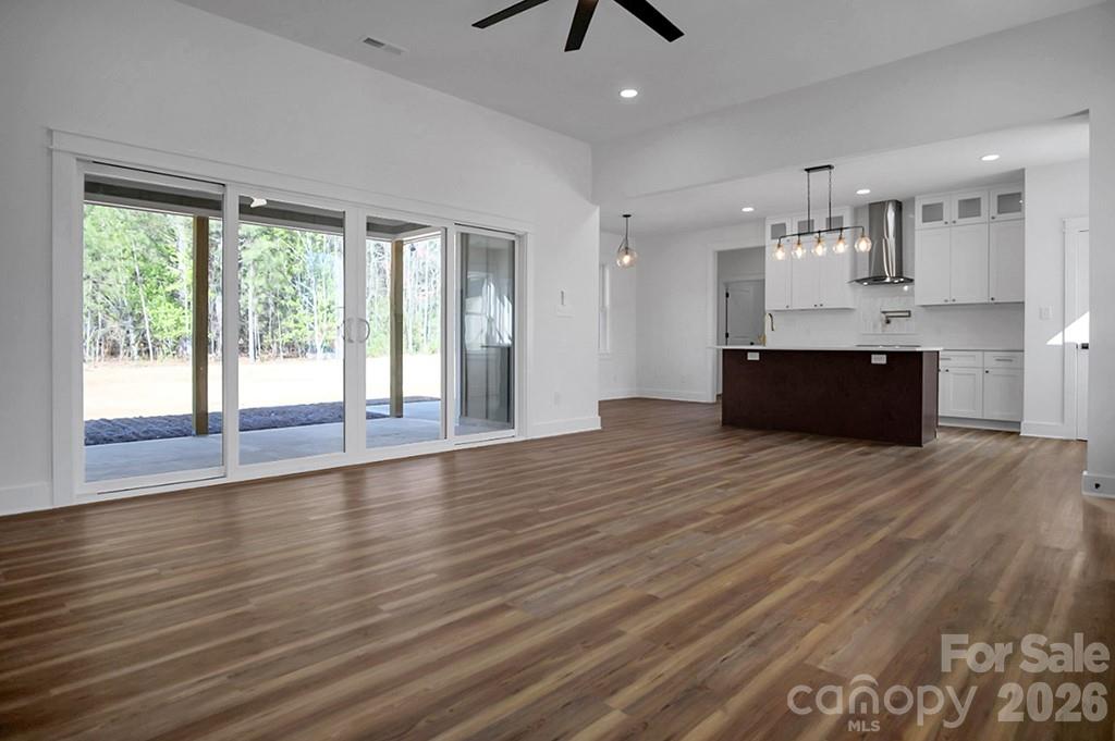 404 Jc Dellinger Road Property Photo 8