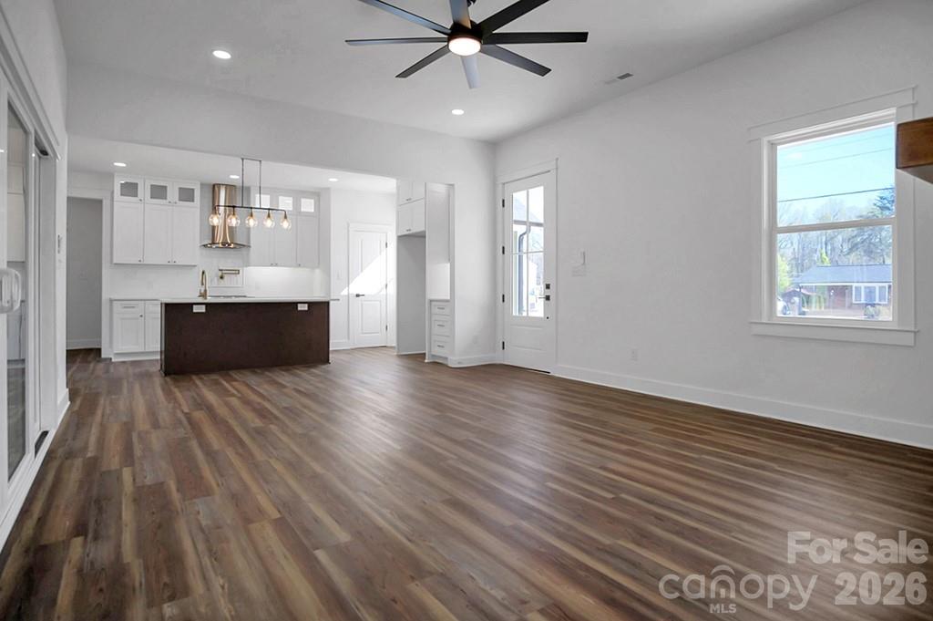 404 Jc Dellinger Road Property Photo 12