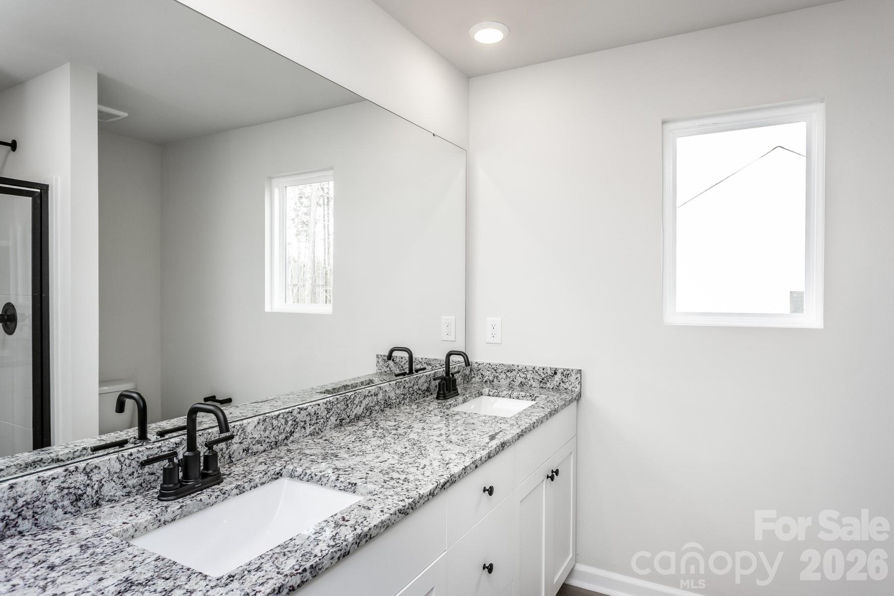 3417 Robindale Drive Property Photo 11