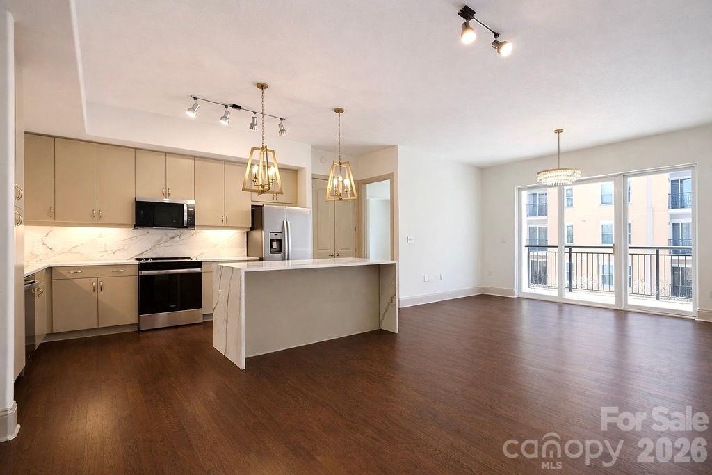 4620 Piedmont Row Drive 410 Property Photo 1