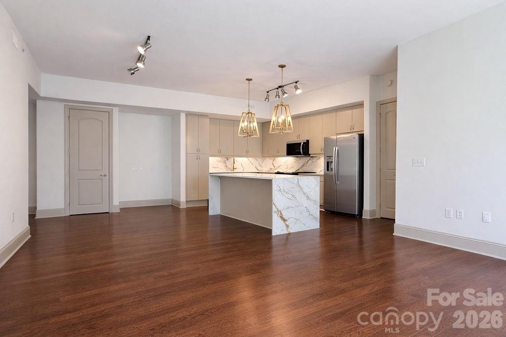 4620 Piedmont Row Drive 410 Property Photo 11