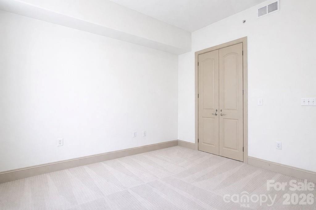 4620 Piedmont Row Drive 410 Property Photo 13