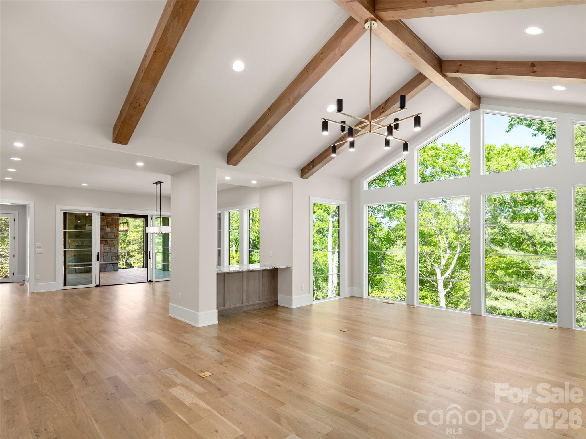 87 Misty Valley Parkway Property Photo 7