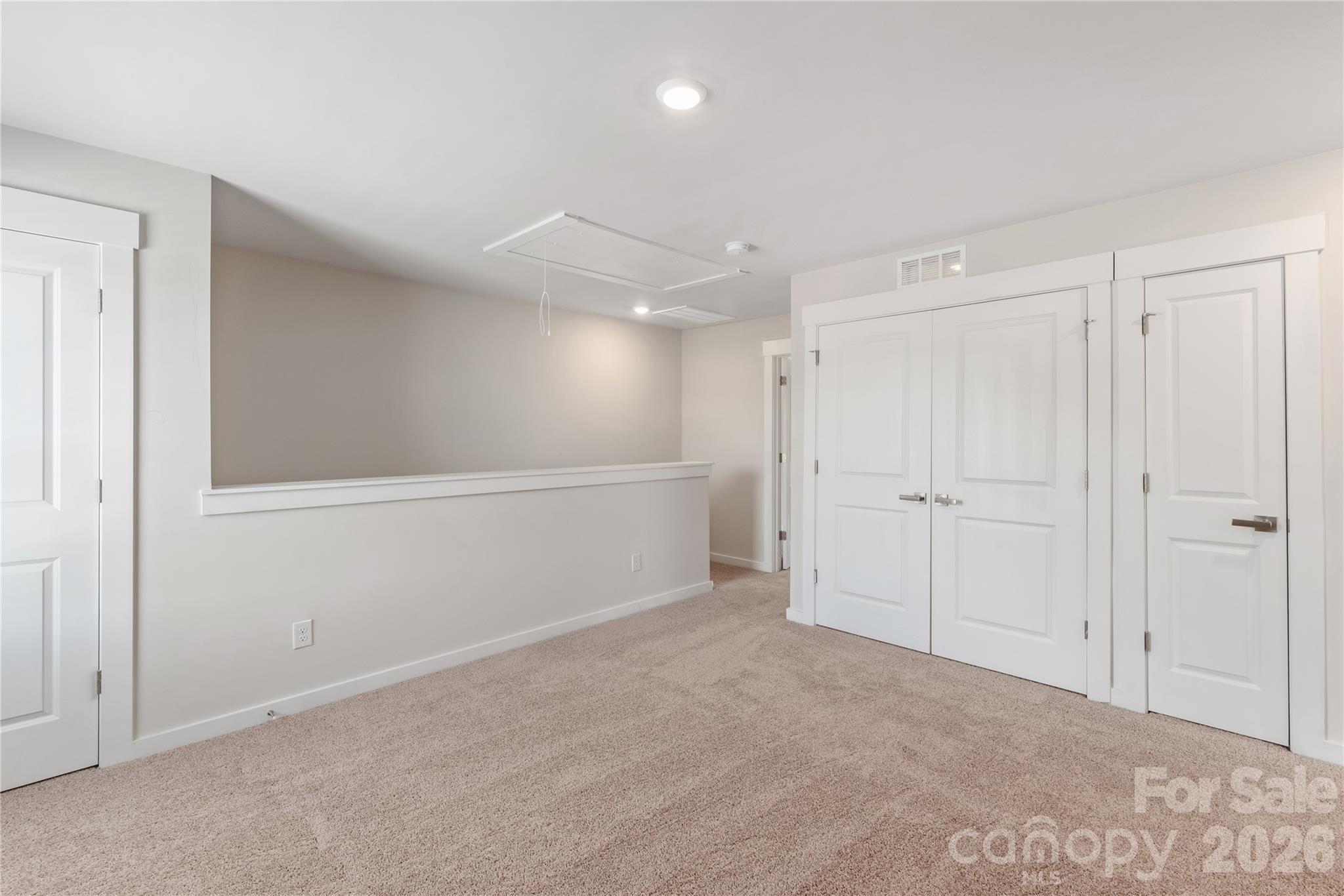 3410 Robindale Drive Property Photo 14