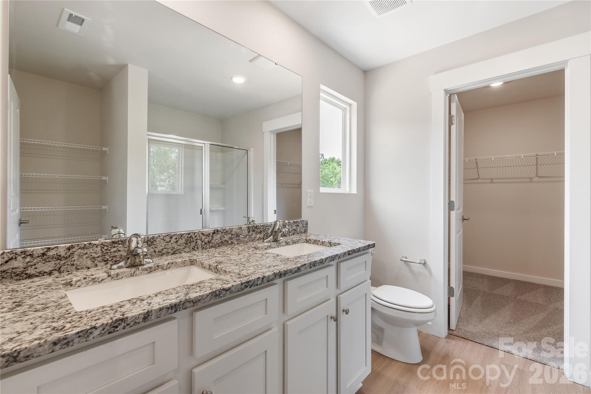 3410 Robindale Drive Property Photo 17