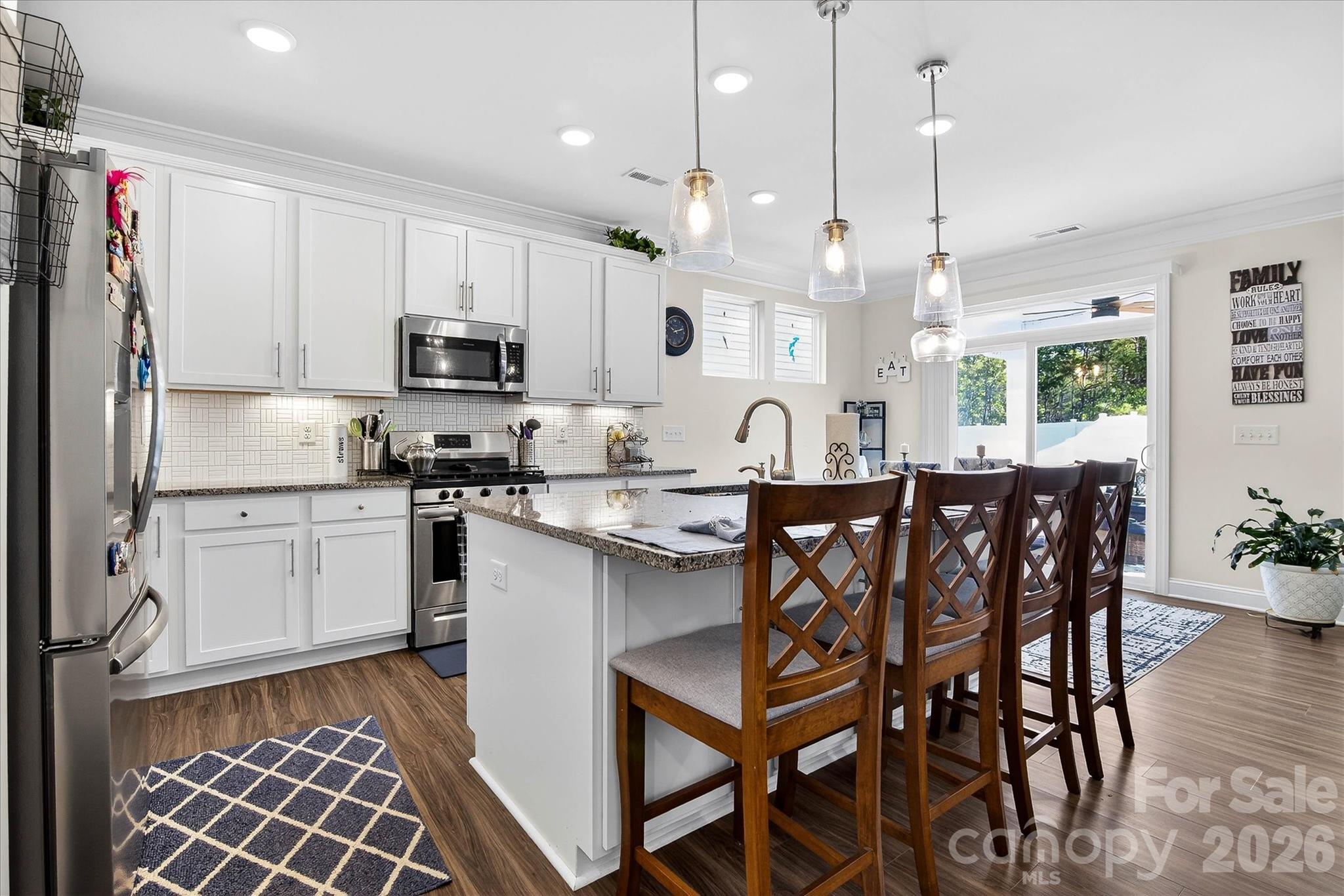 5516 Verona Road Property Photo 1