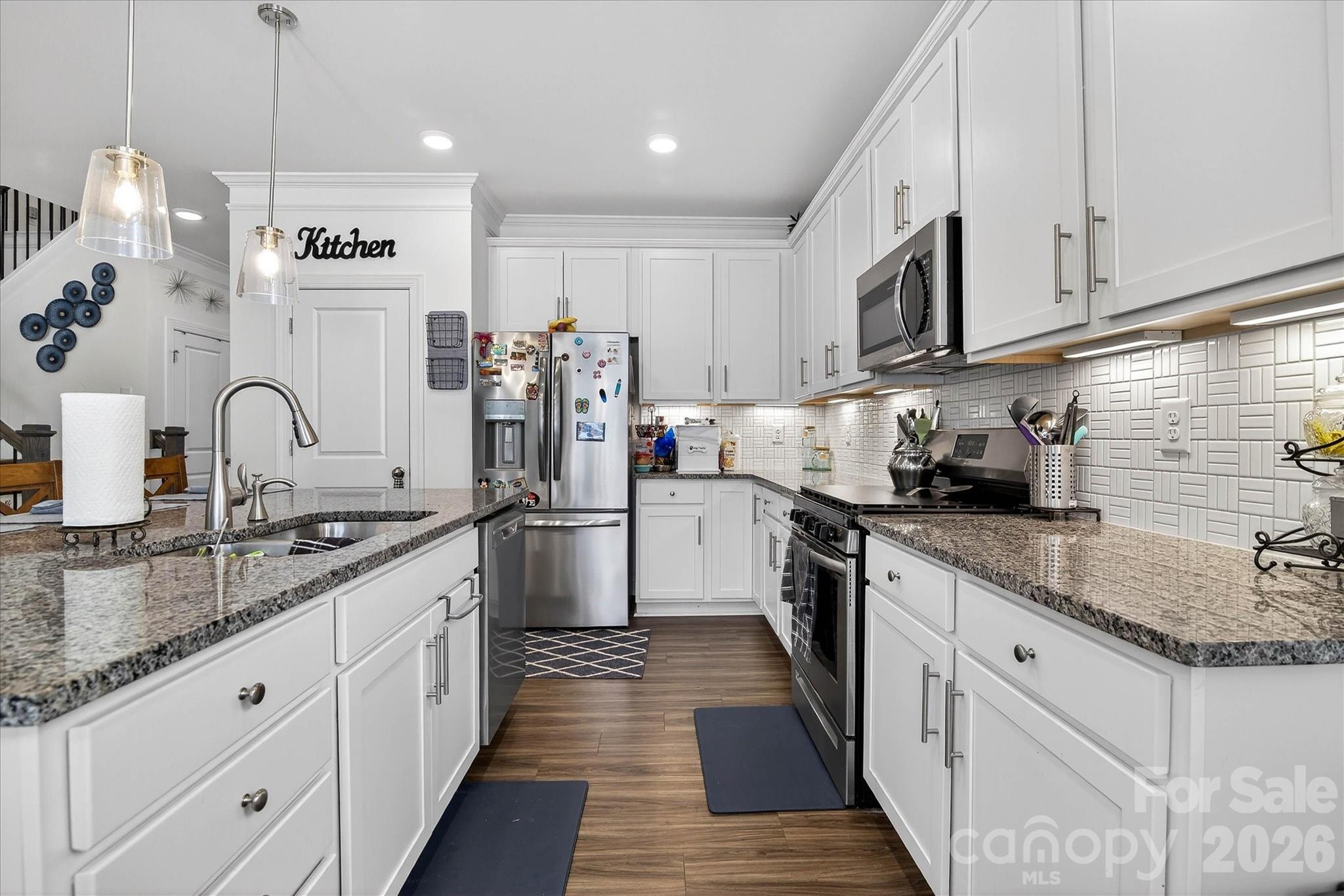 5516 Verona Road Property Photo 17